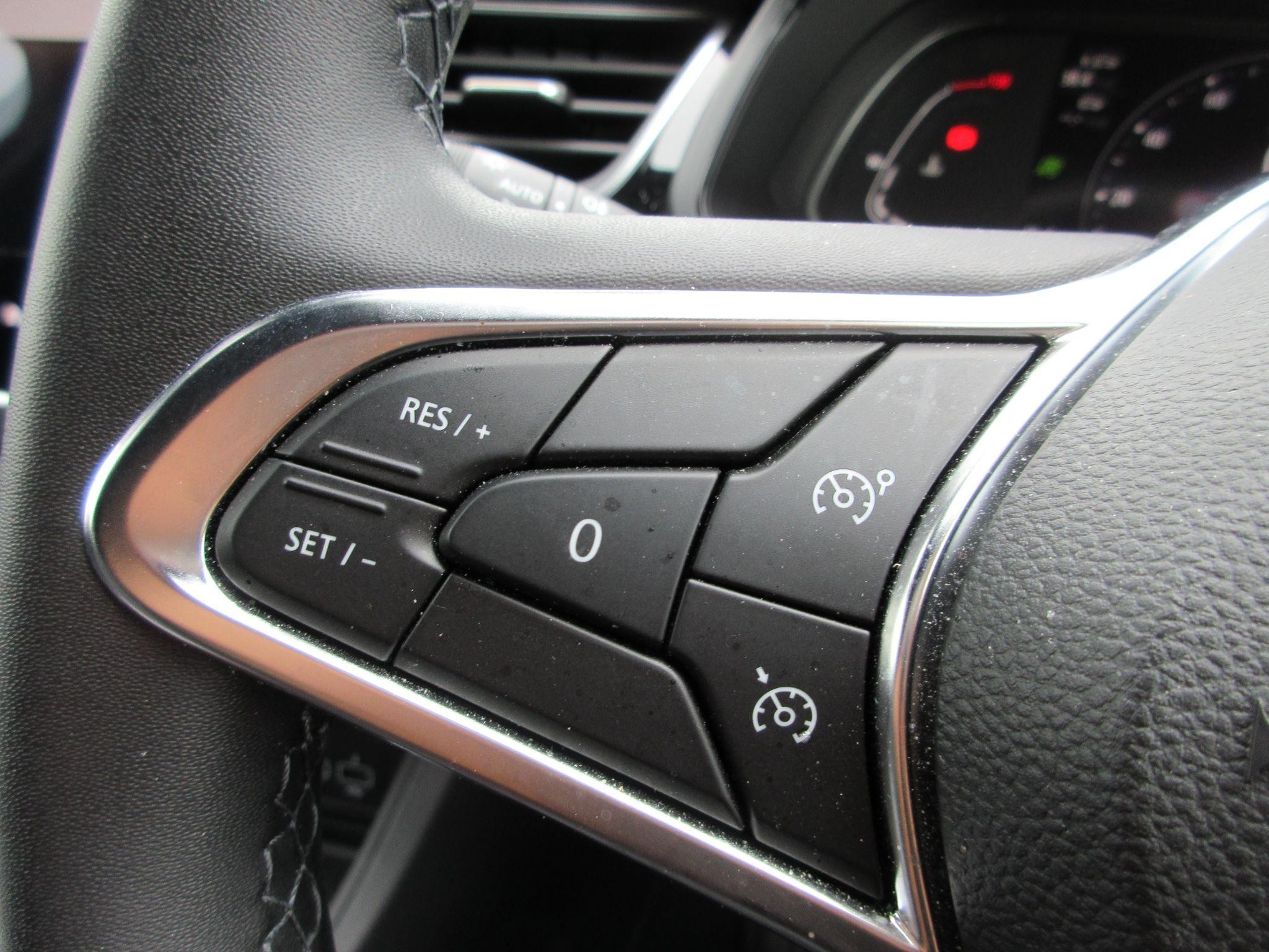 Renault Captur Image 16