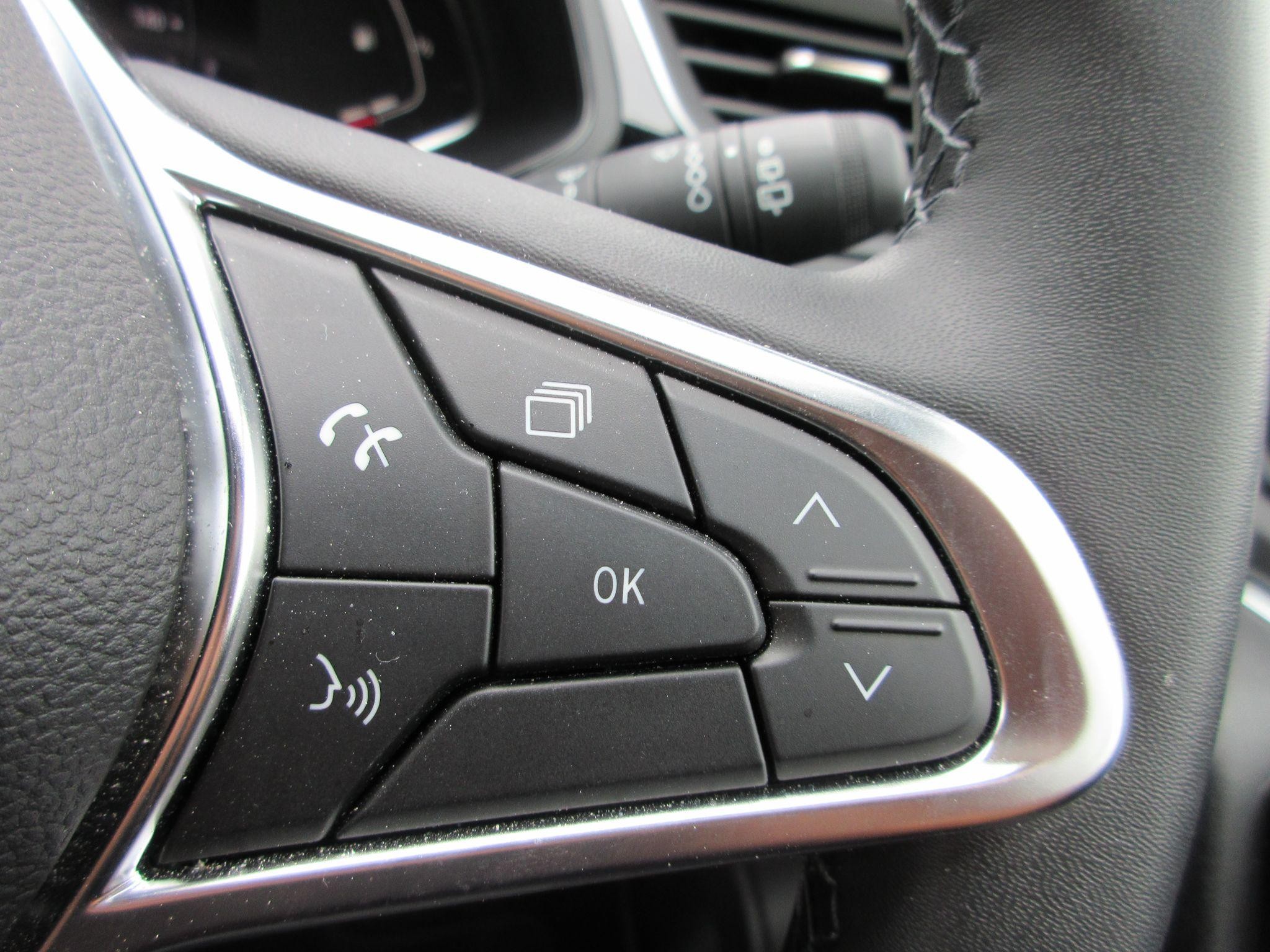 Renault Captur Image 17