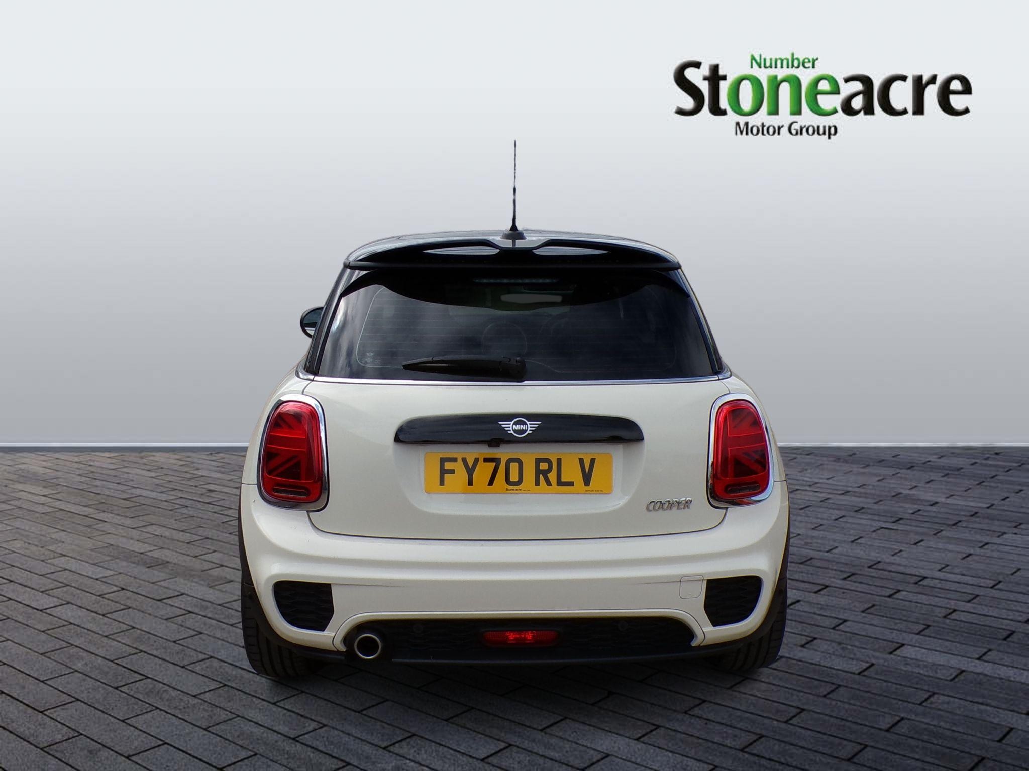 MINI Hatch Image 4