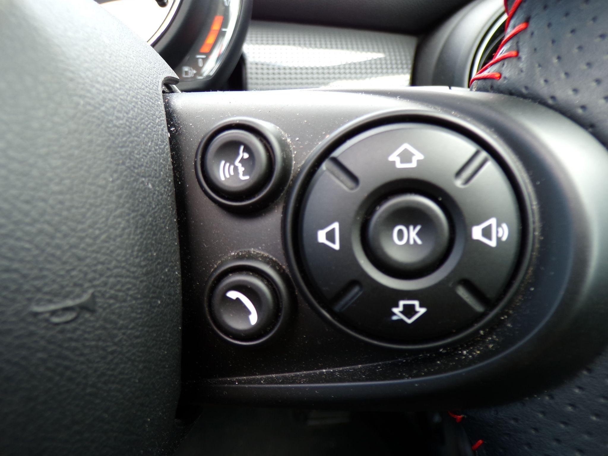 MINI Hatch Image 26