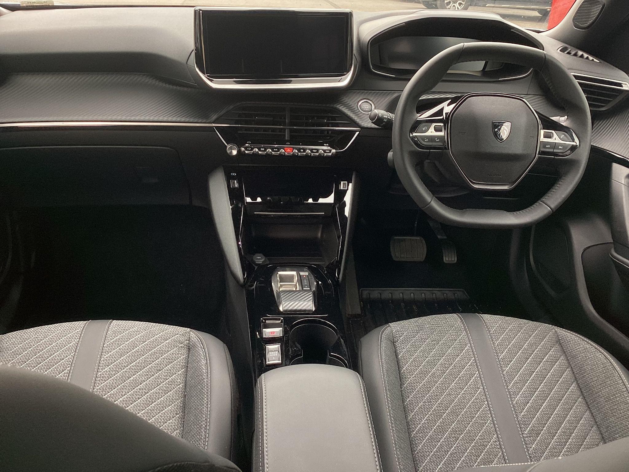 Peugeot E-2008 Image 13