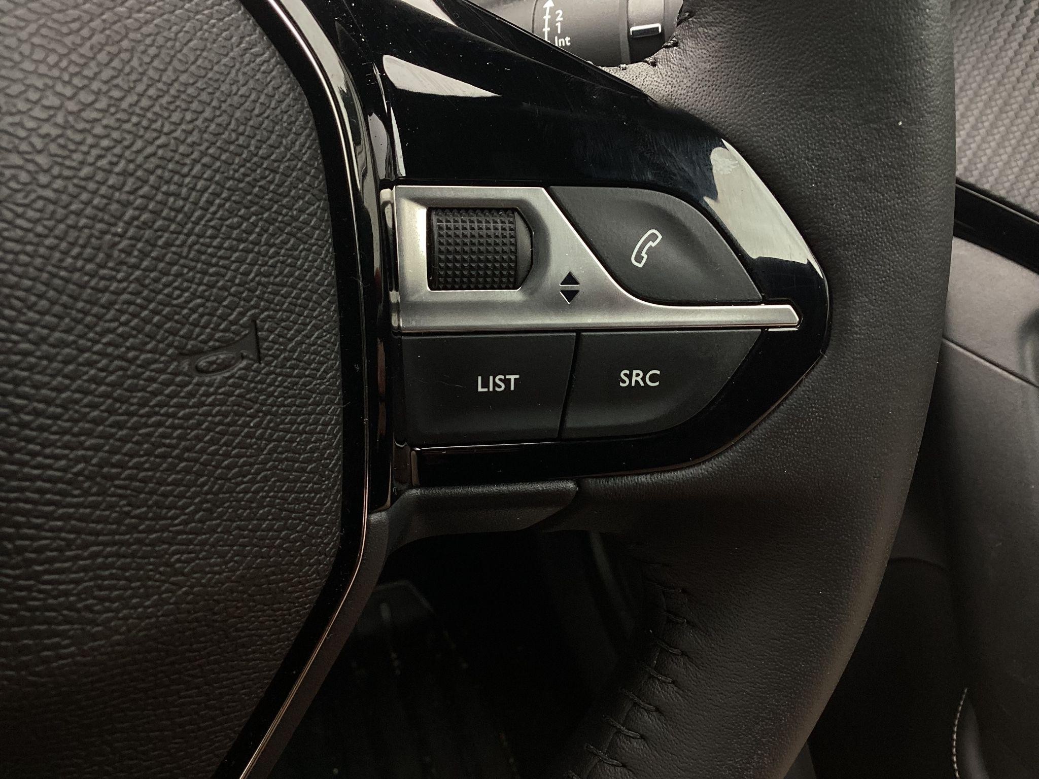Peugeot E-2008 Image 19