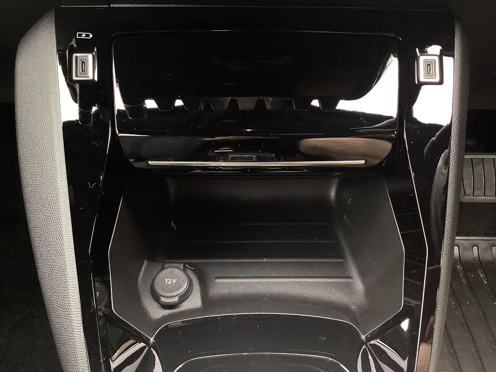 Peugeot E-2008 Image 24