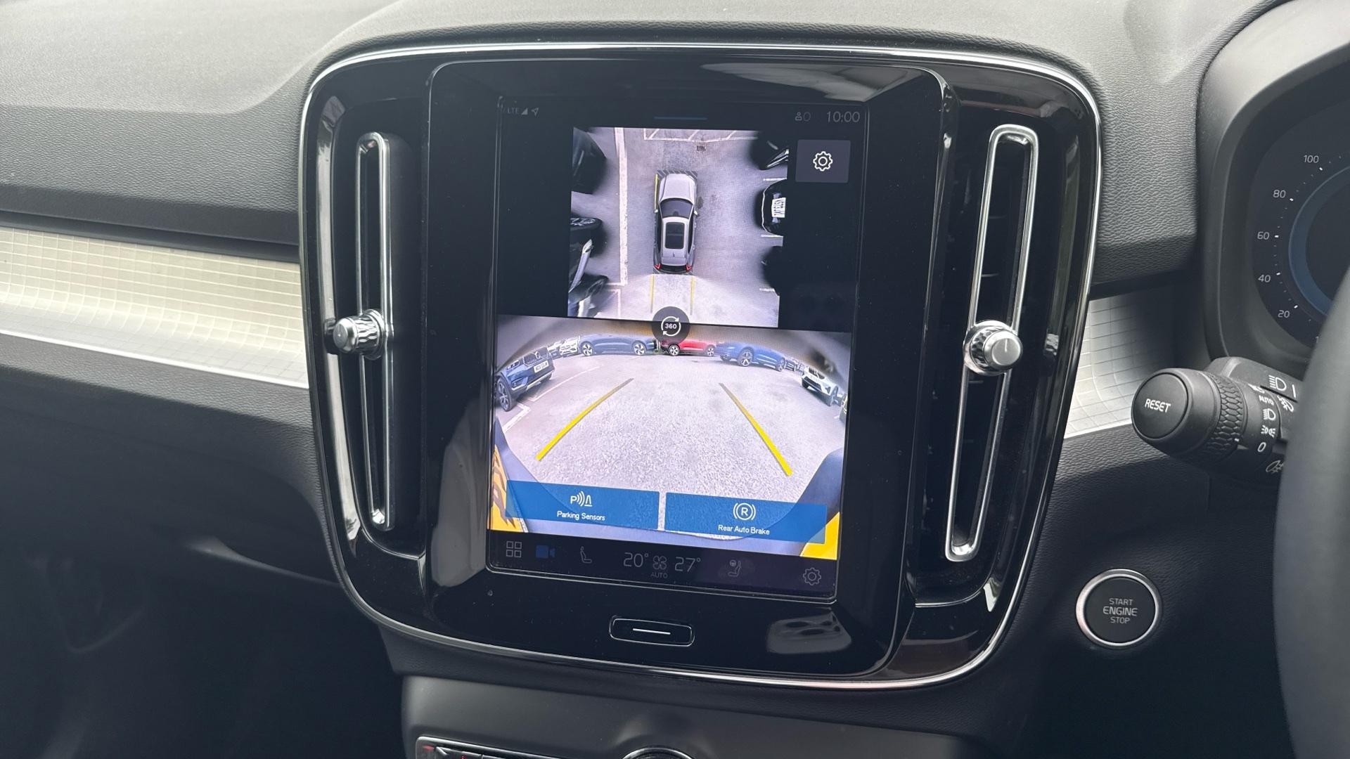 Volvo XC40 Image 18