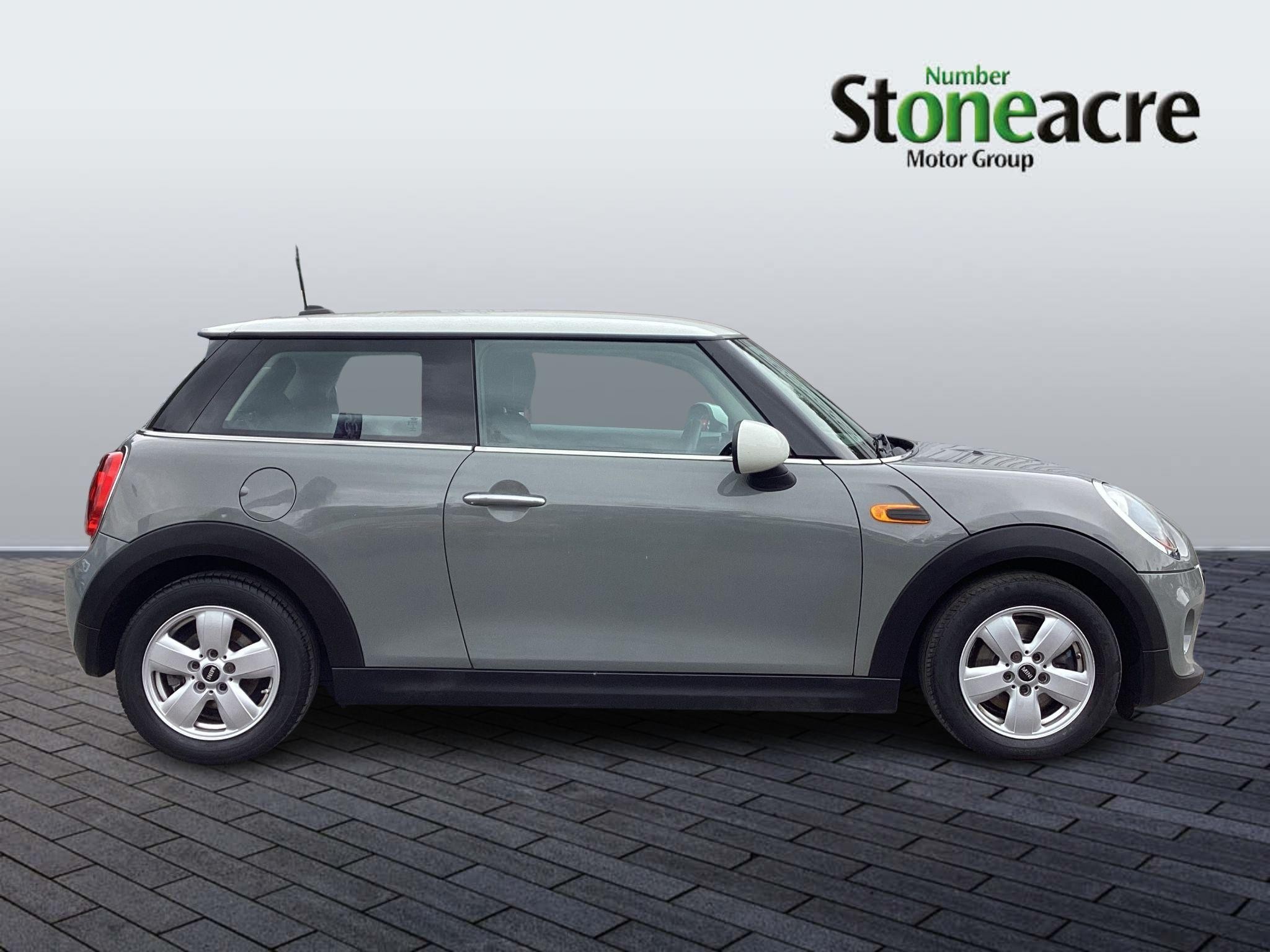 MINI Hatch Image 2