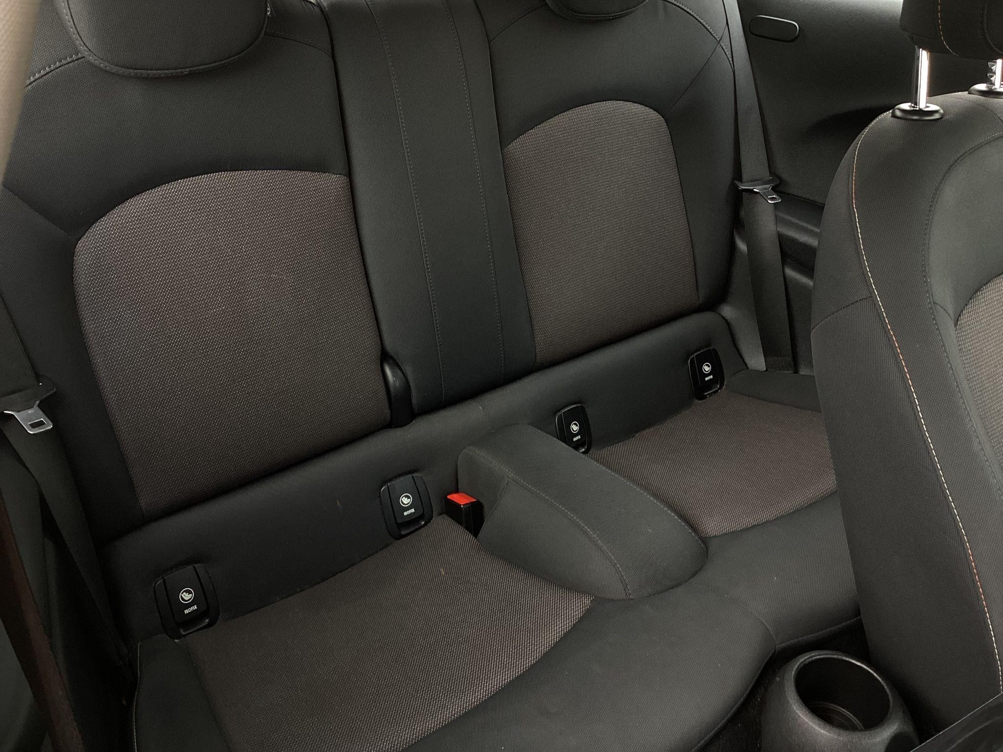 MINI Hatch Image 12