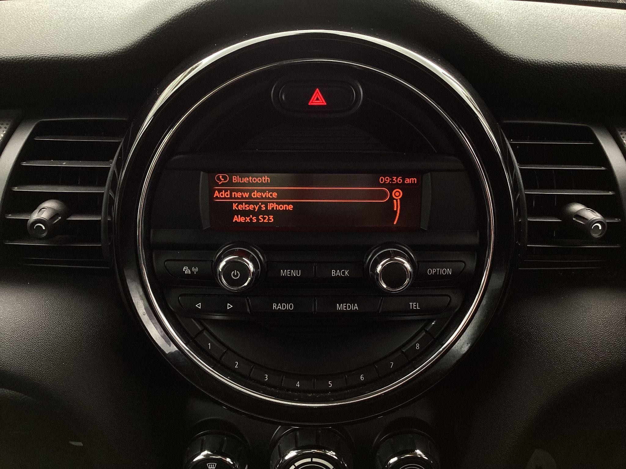 MINI Hatch Image 23