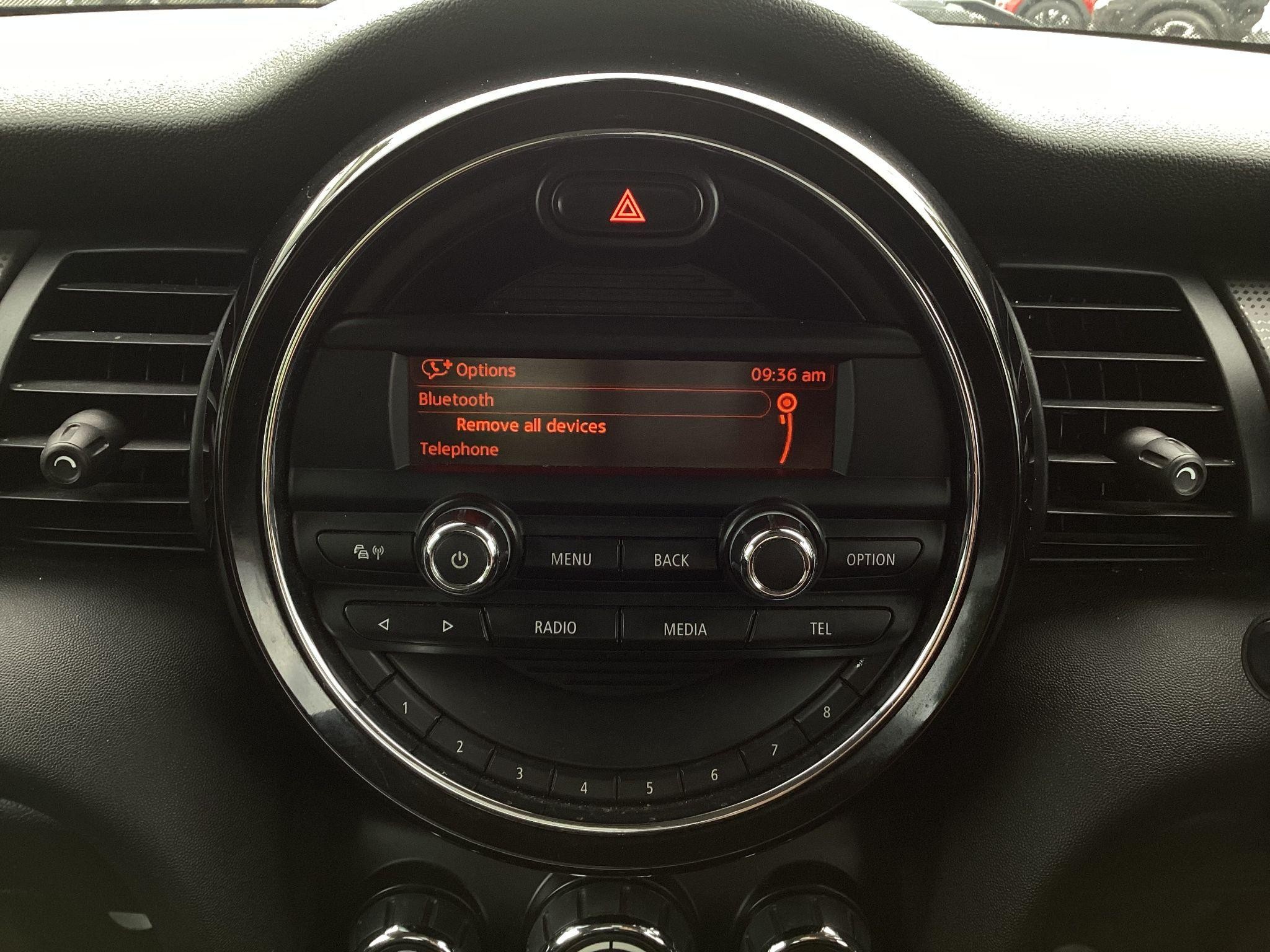 MINI Hatch Image 24