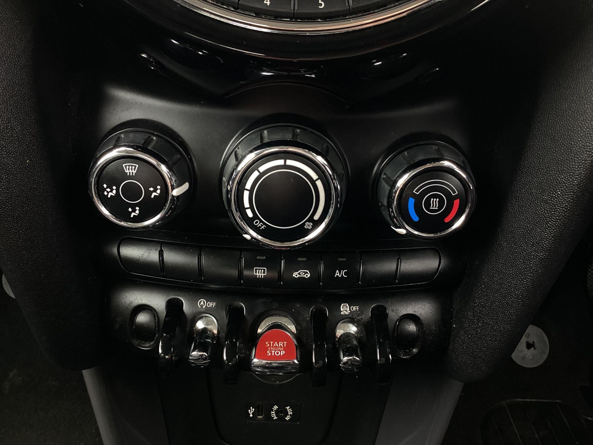 MINI Hatch Image 26