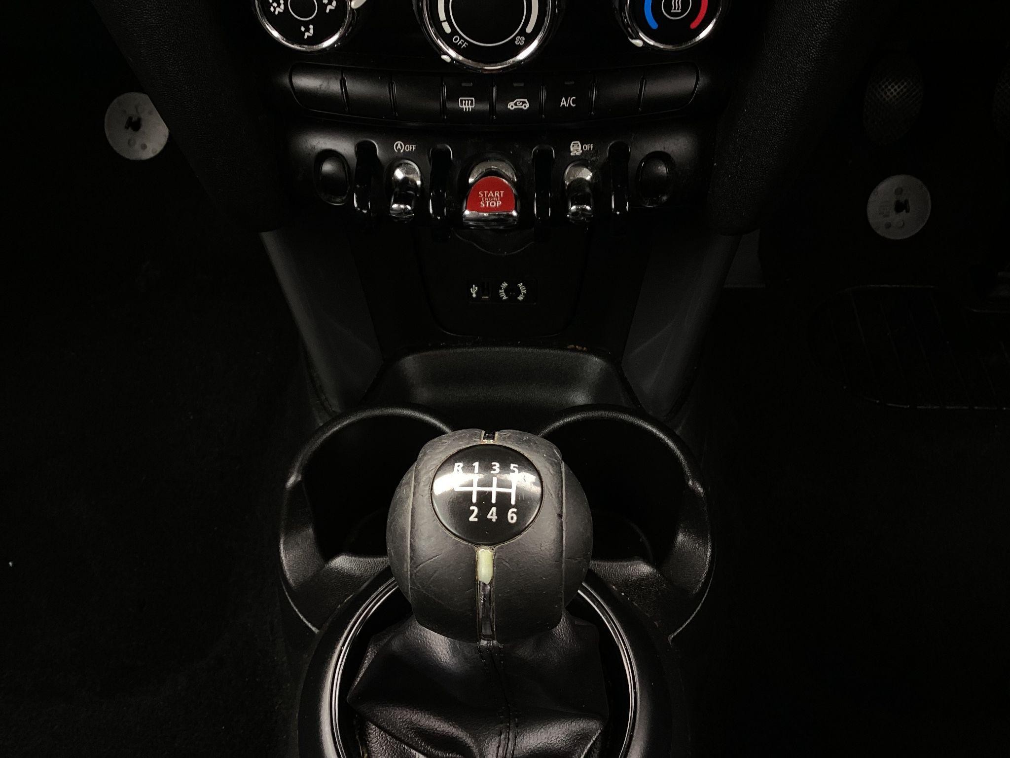 MINI Hatch Image 27
