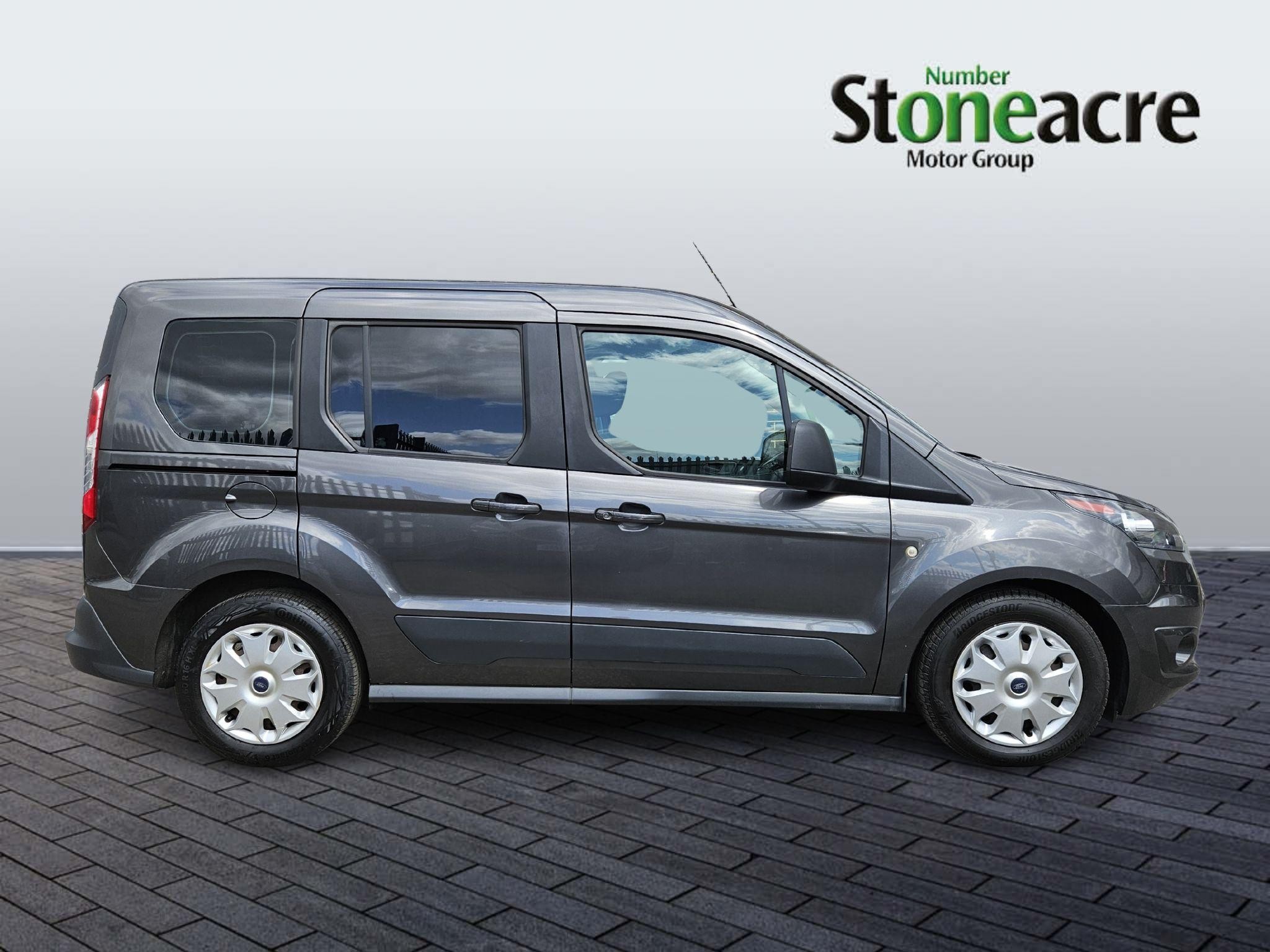 Ford Tourneo Connect Image 2