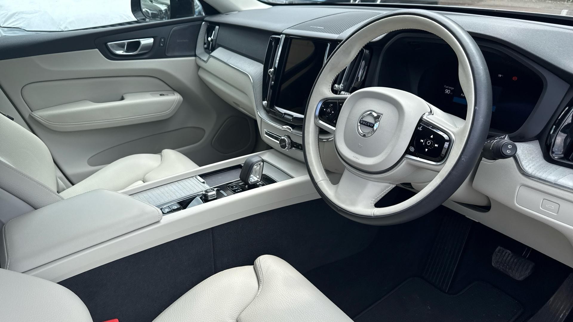 Volvo XC60 Image 4