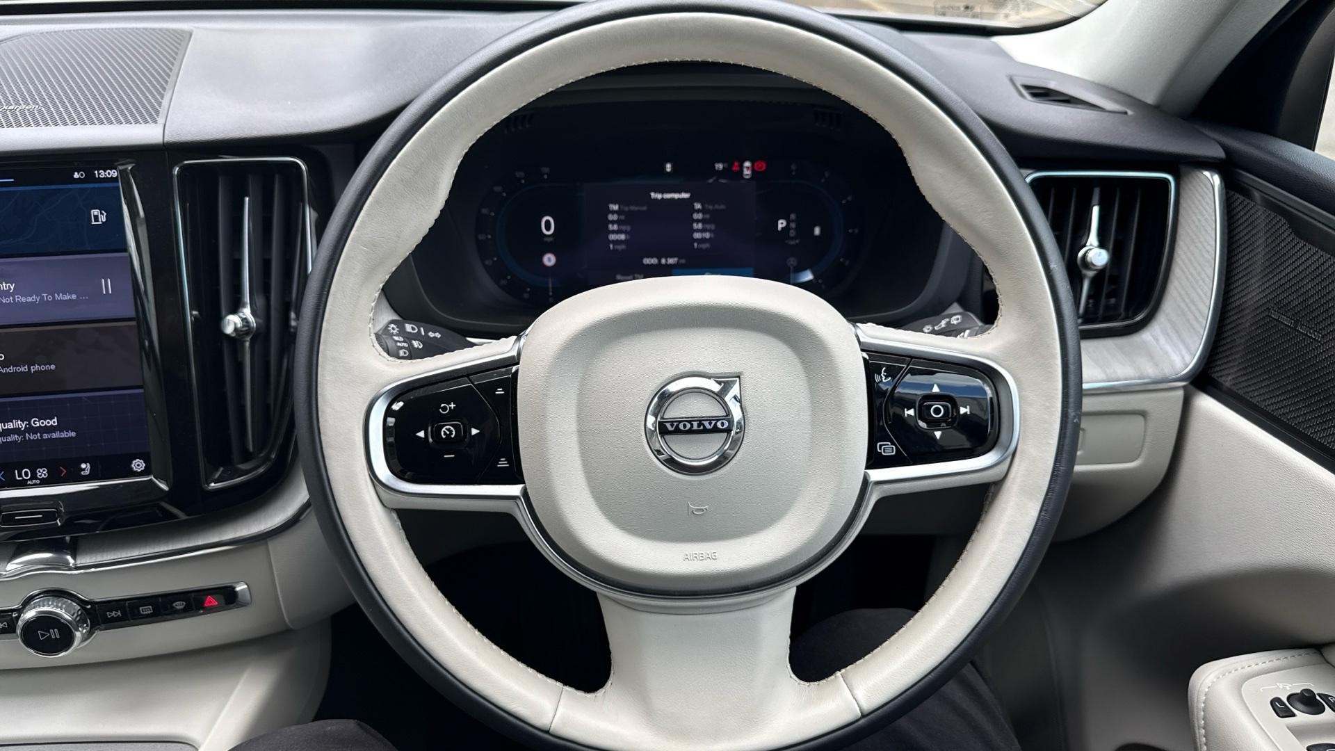 Volvo XC60 Image 10