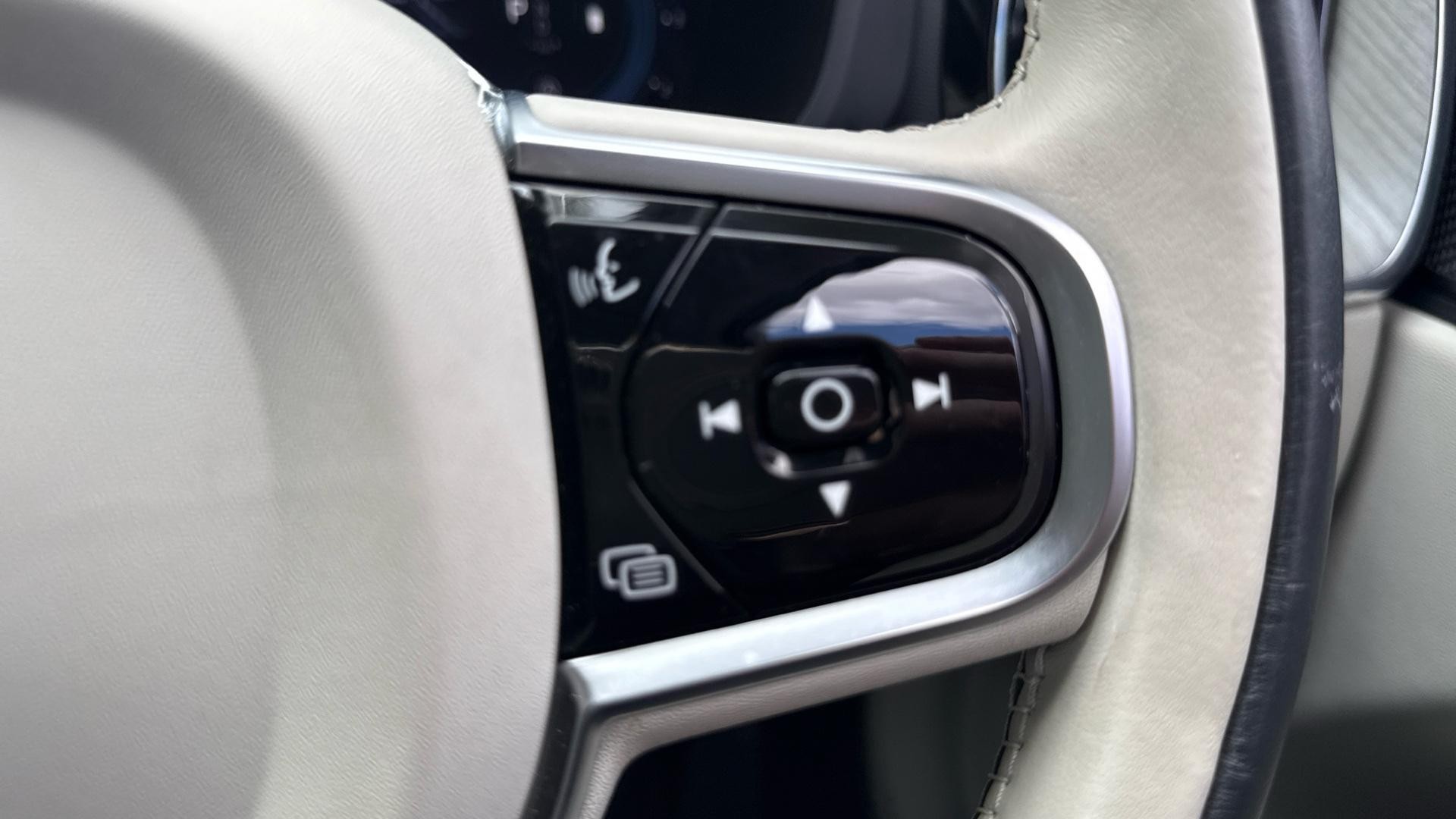 Volvo XC60 Image 18