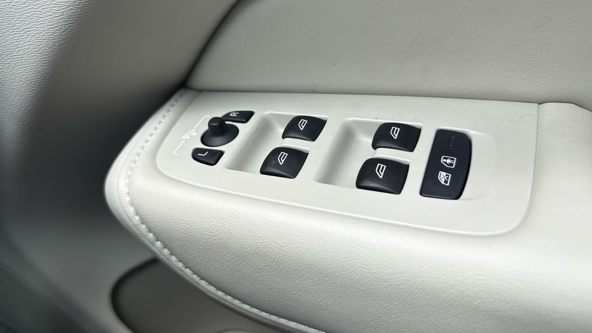 Volvo XC60 Image 19
