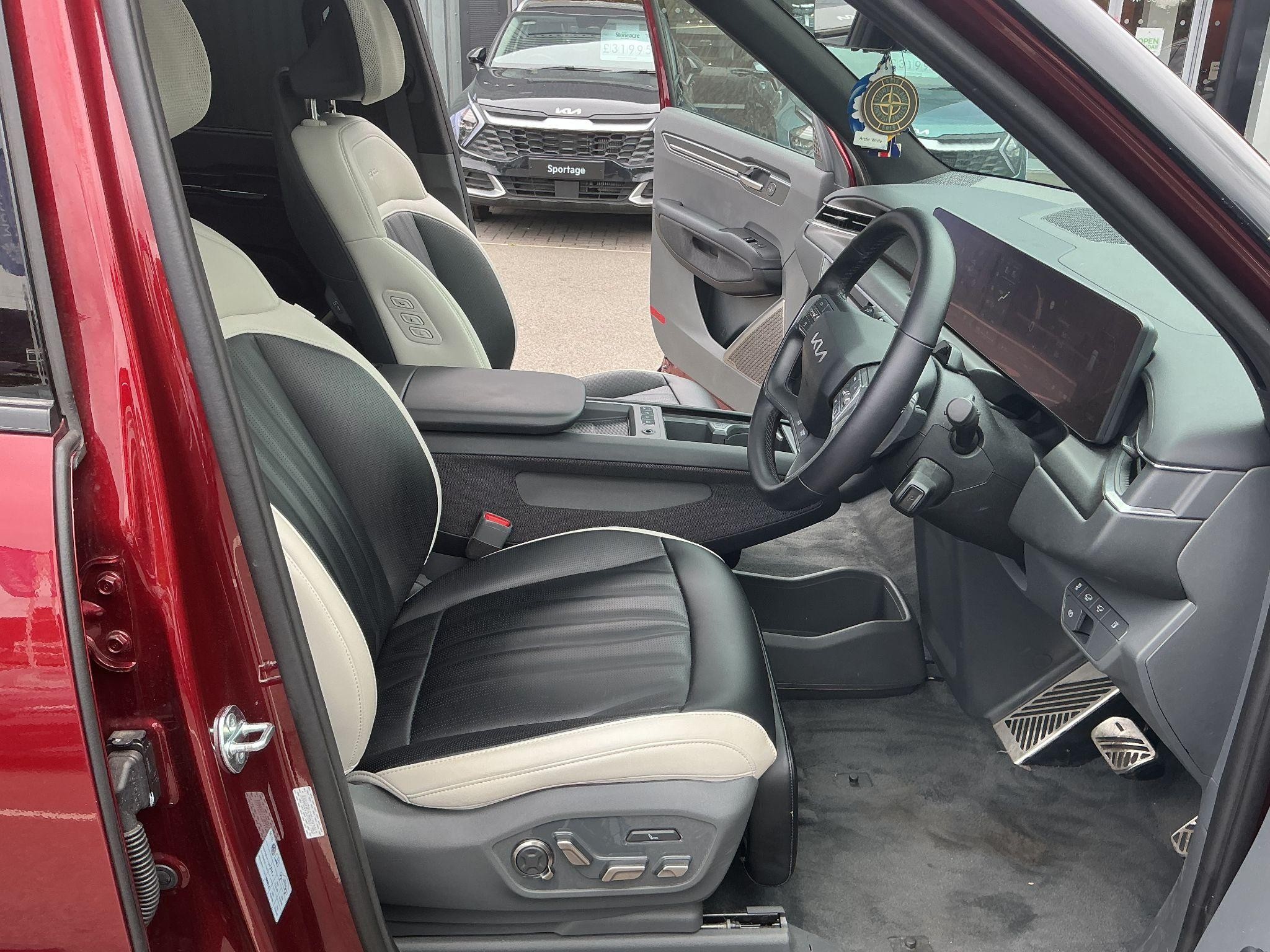 Kia EV9 Image 17