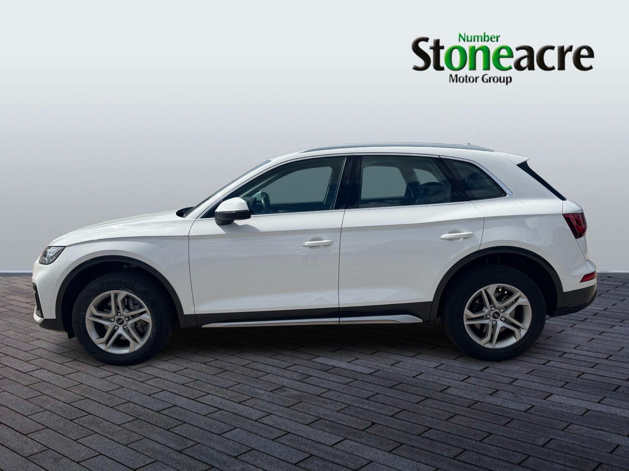 Audi Q5 Image 6