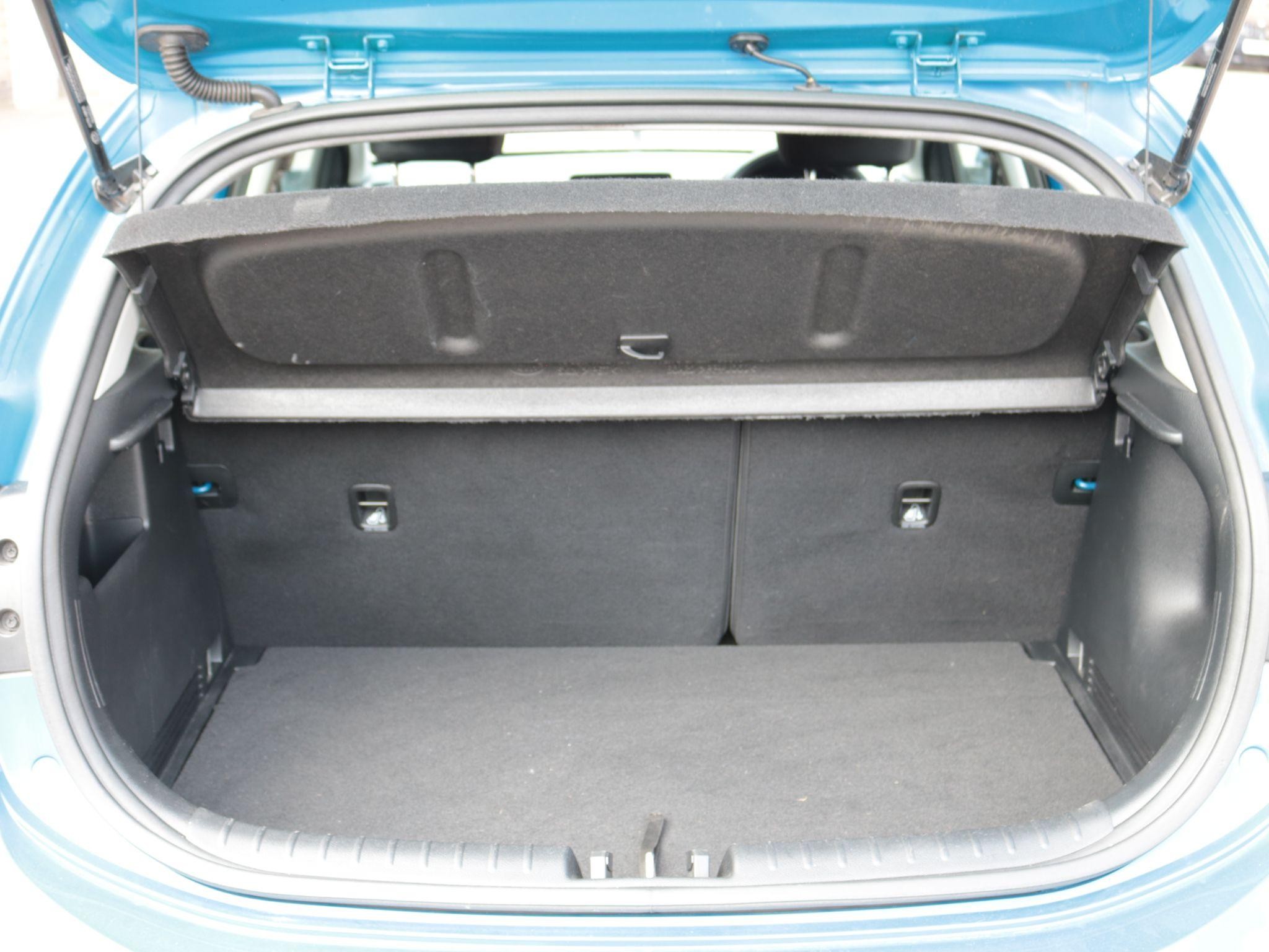 Kia Rio Image 10