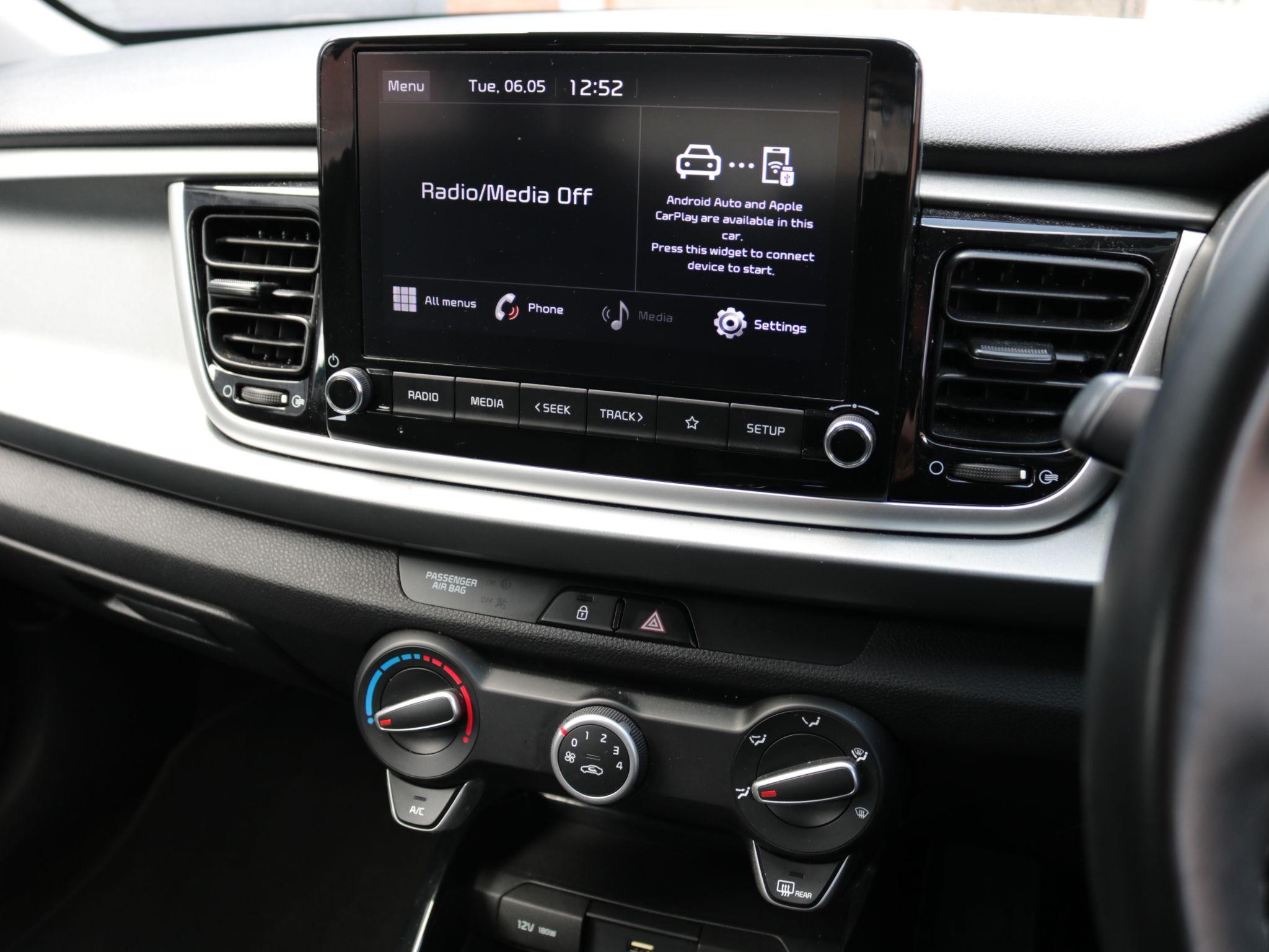 Kia Rio Image 16