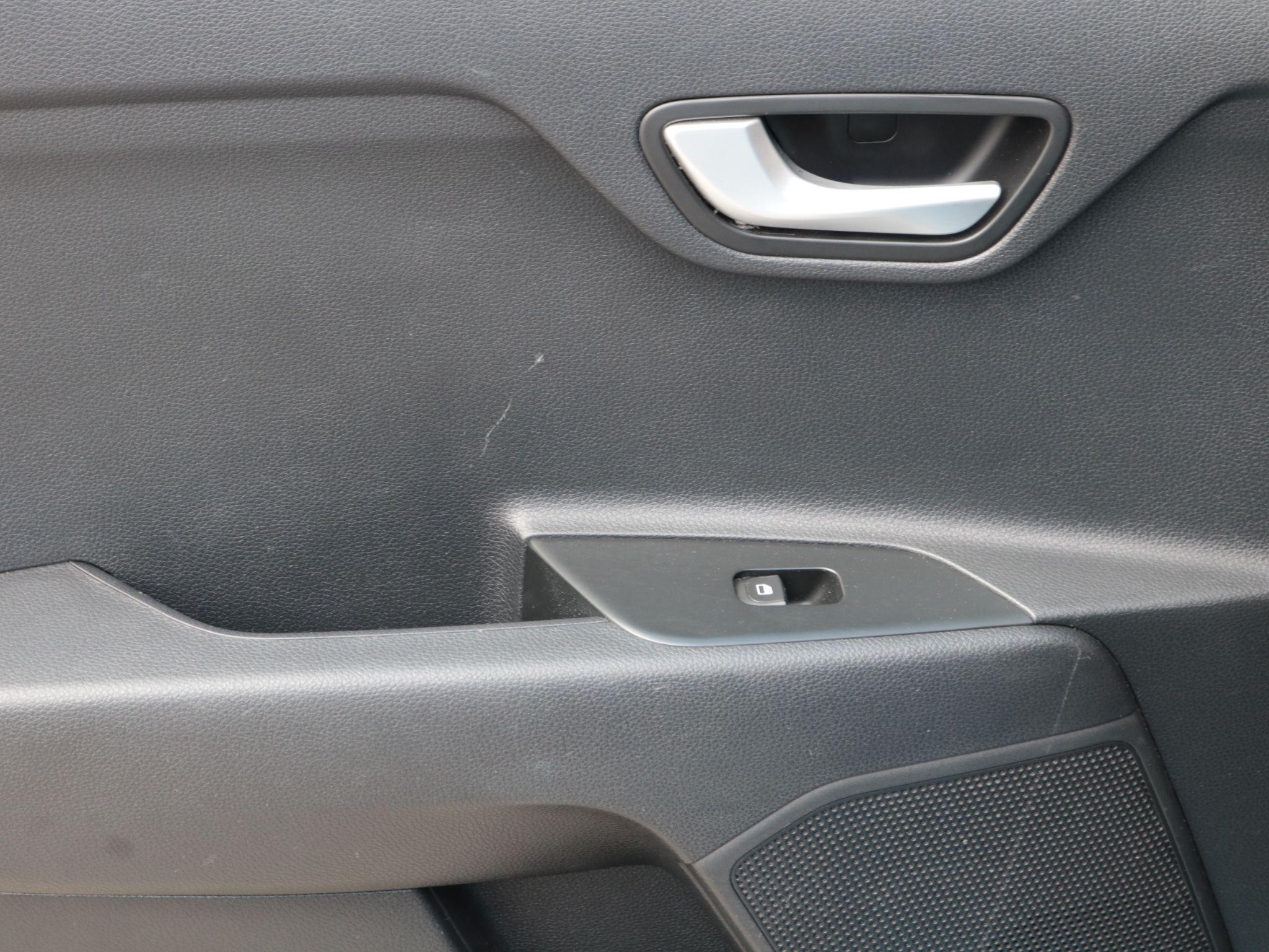 Kia Rio Image 23