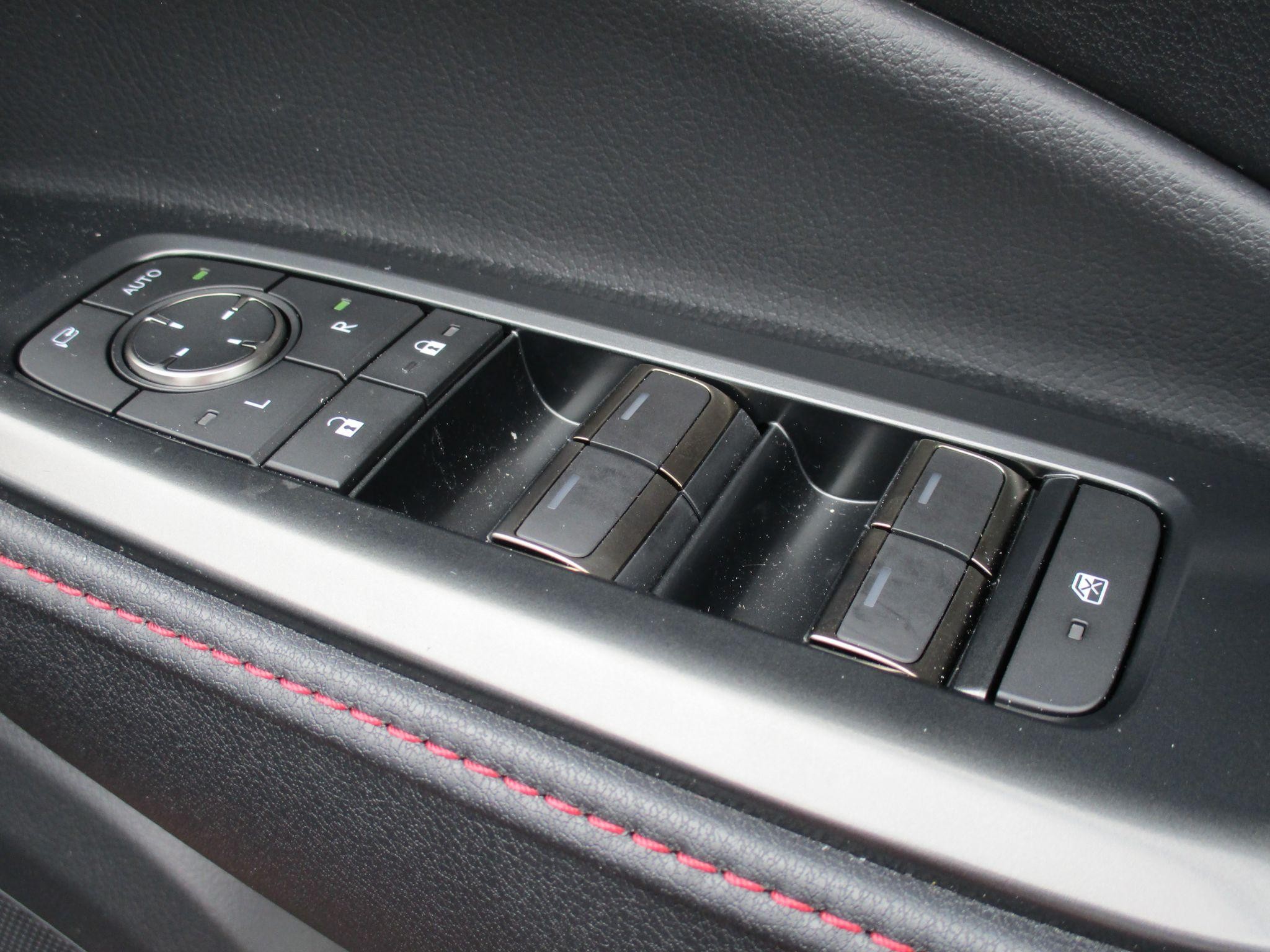 Lexus LBX Image 20