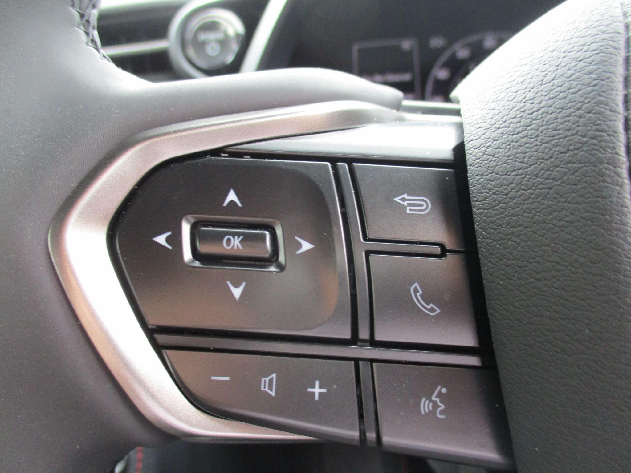 Lexus LBX Image 27