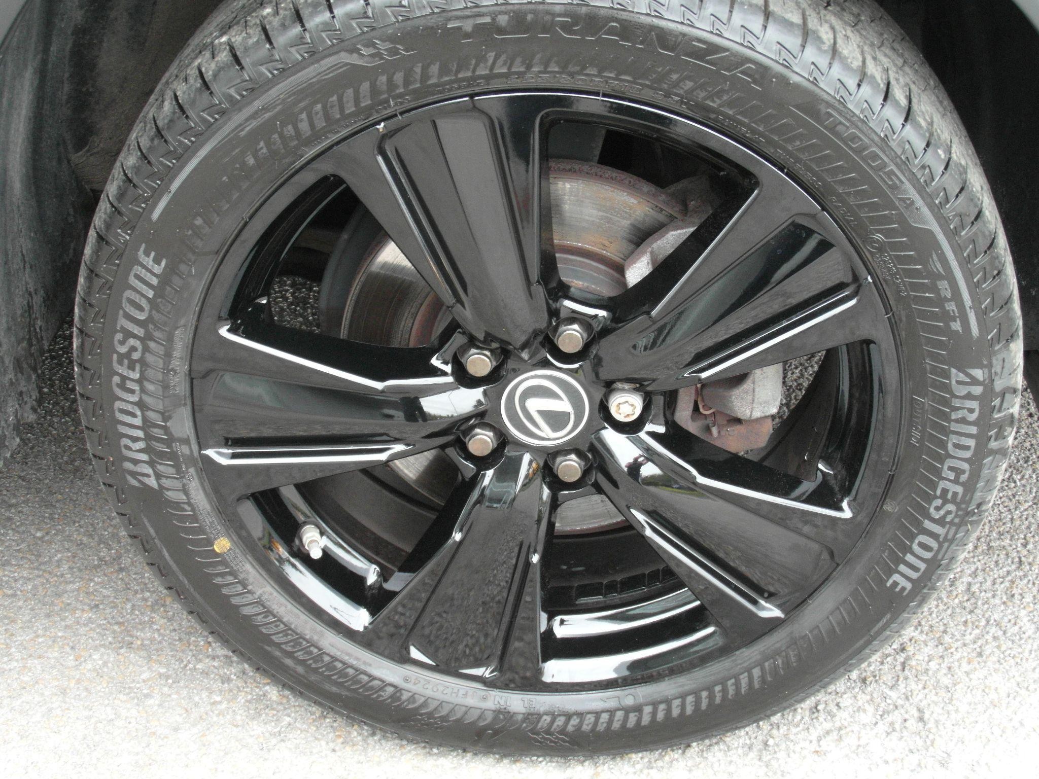 Lexus UX Self-Charging Hybrid Image 7
