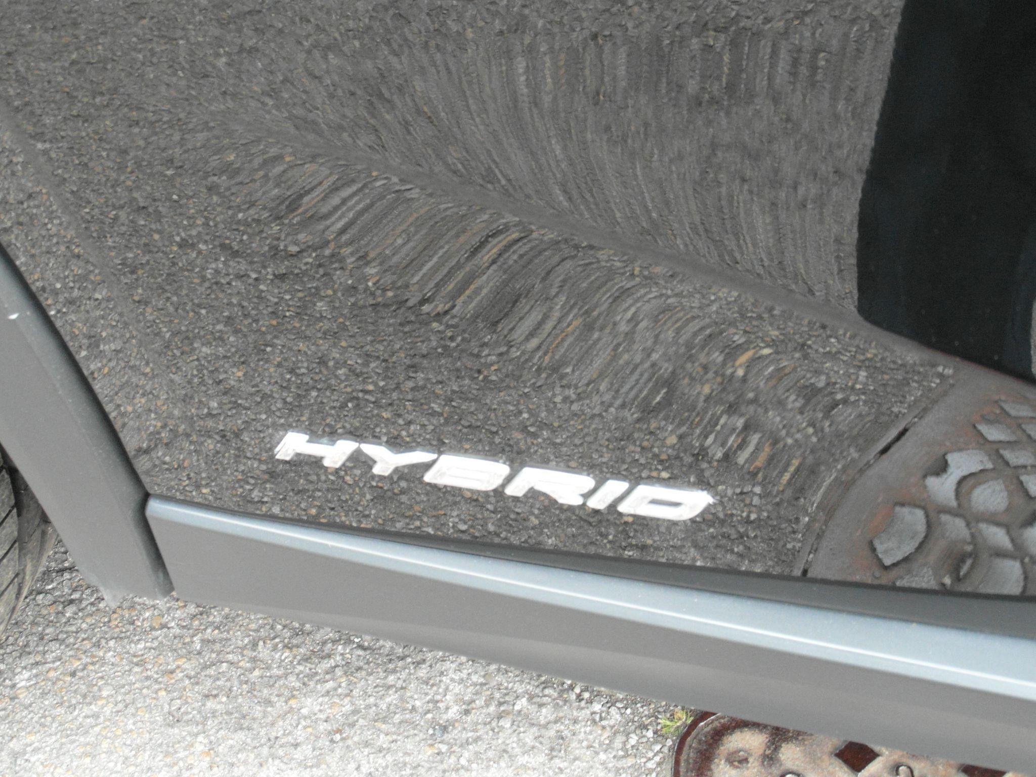 Lexus UX Self-Charging Hybrid Image 9