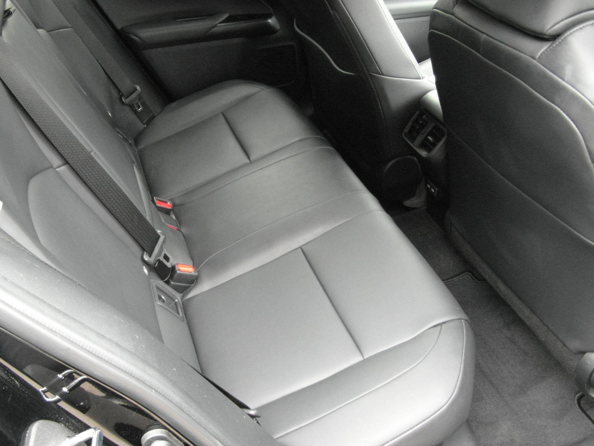 Lexus UX Self-Charging Hybrid Image 11