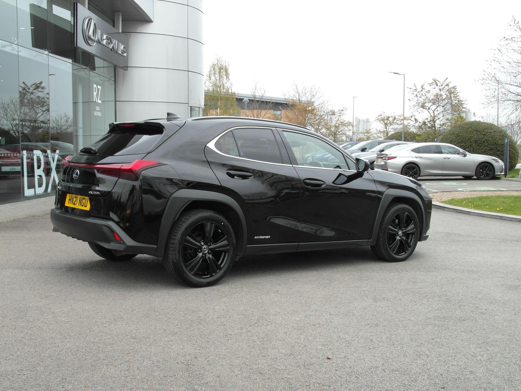 Lexus UX Self-Charging Hybrid Image 22