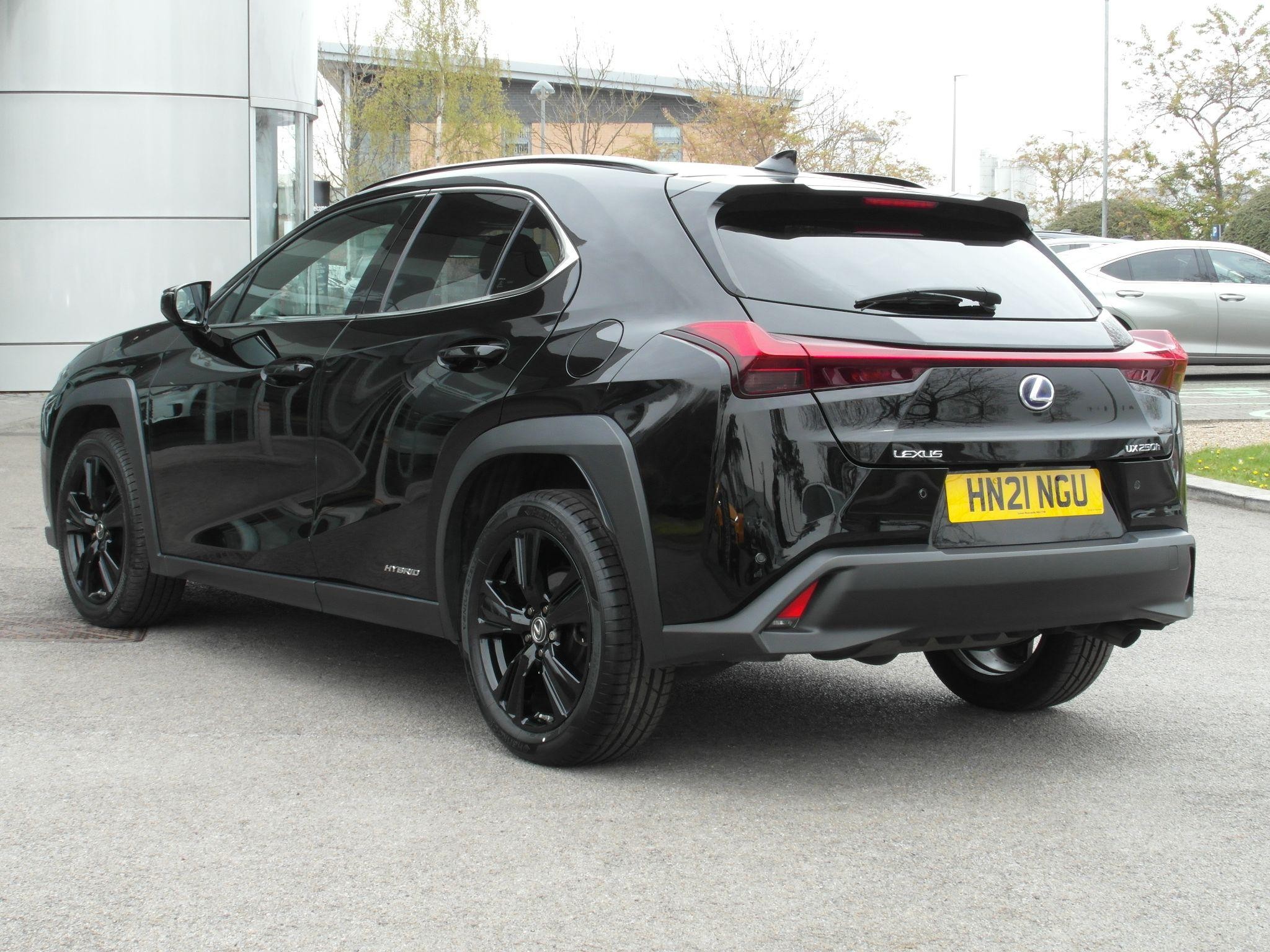 Lexus UX Self-Charging Hybrid Image 27