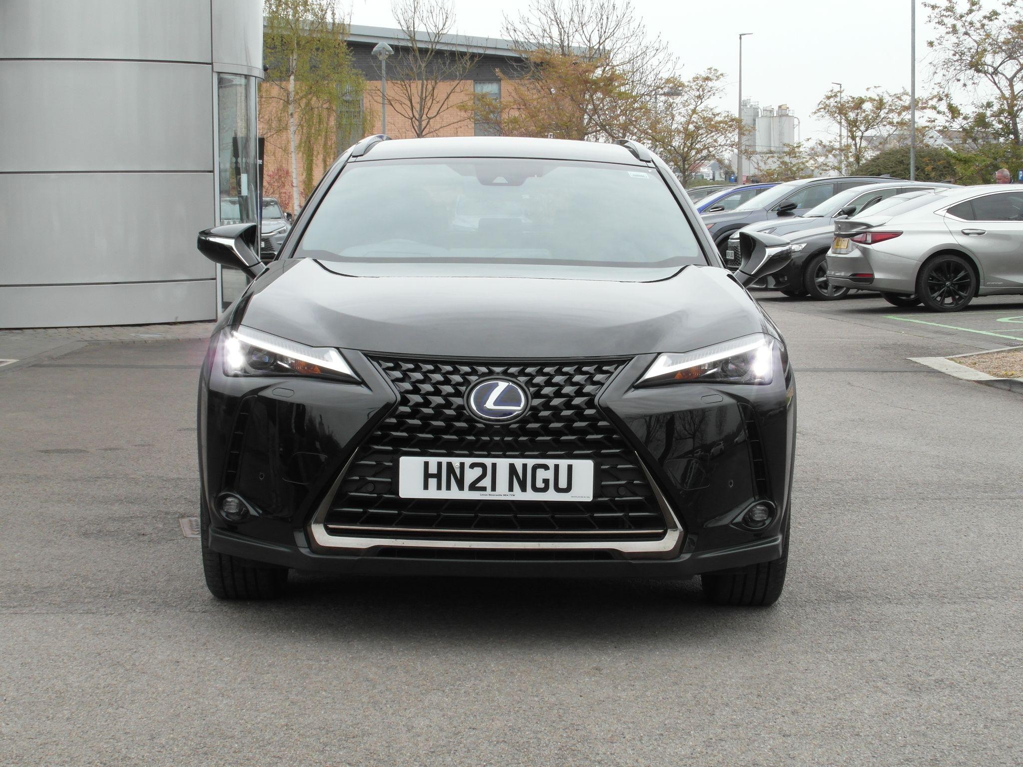 Lexus UX Self-Charging Hybrid Image 34