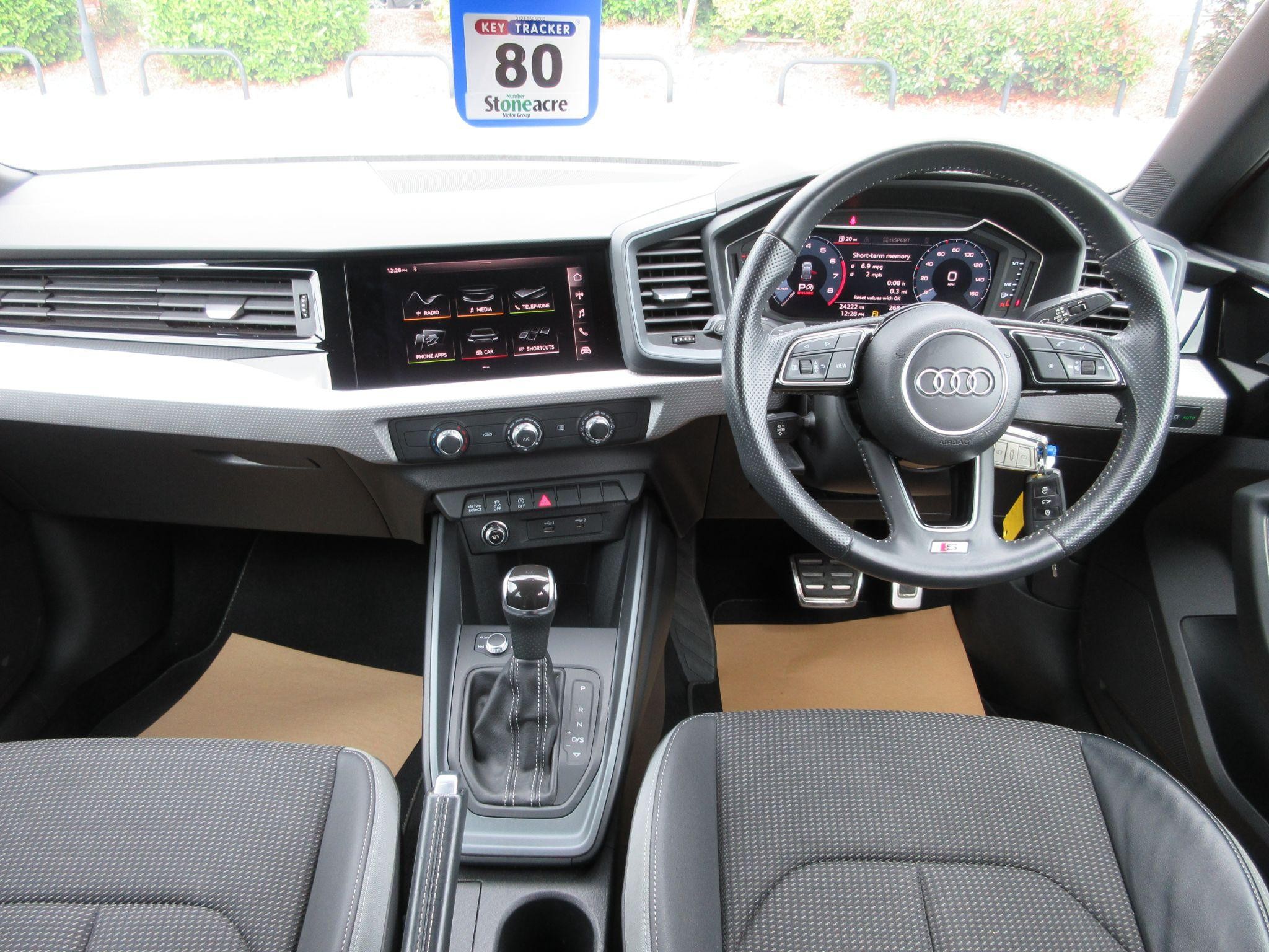 Audi A1 Image 9