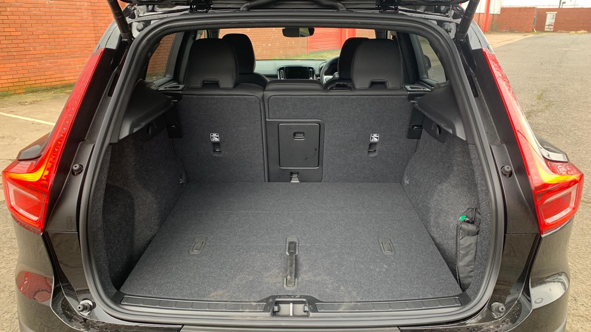 Volvo EX40 Image 17