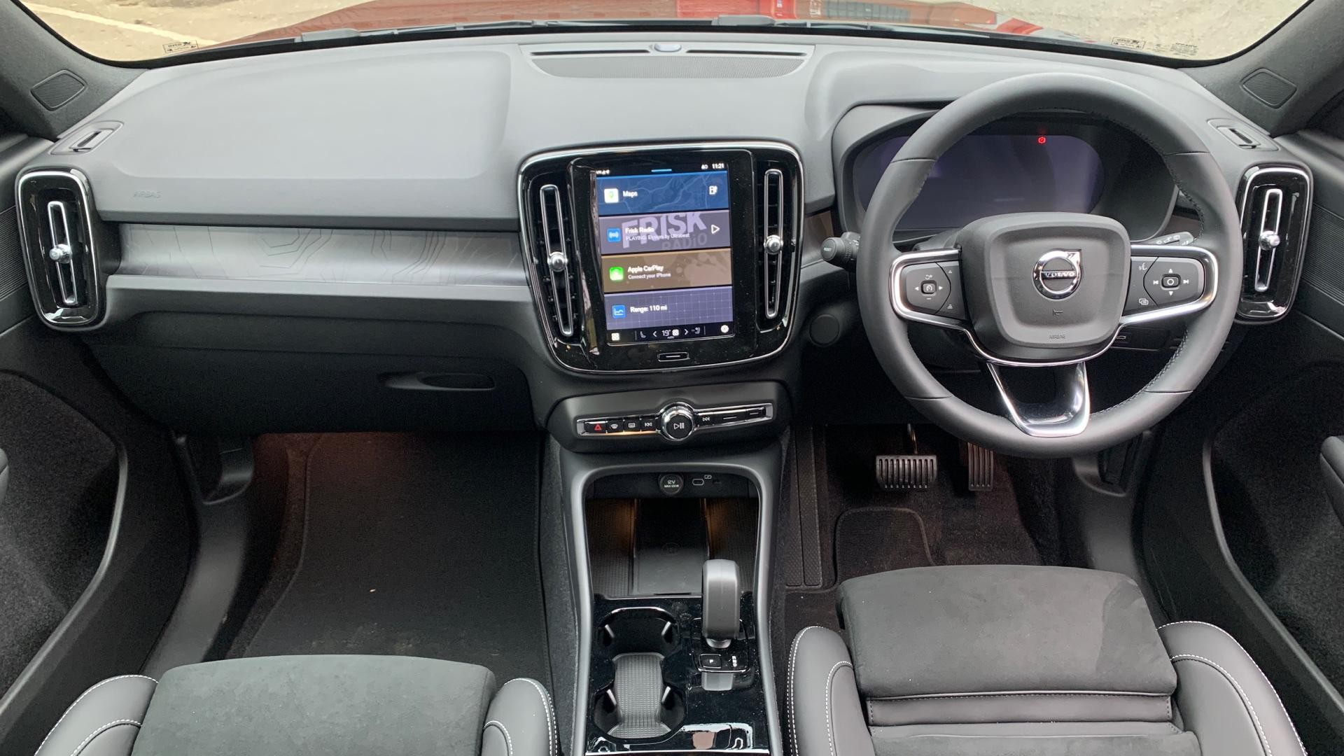 Volvo EX40 Image 20