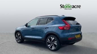 Volvo XC40 2.0 B3 MHEV Ultra Dark DCT Auto Euro 6 (s/s) 5dr OE24ZWB Image 2