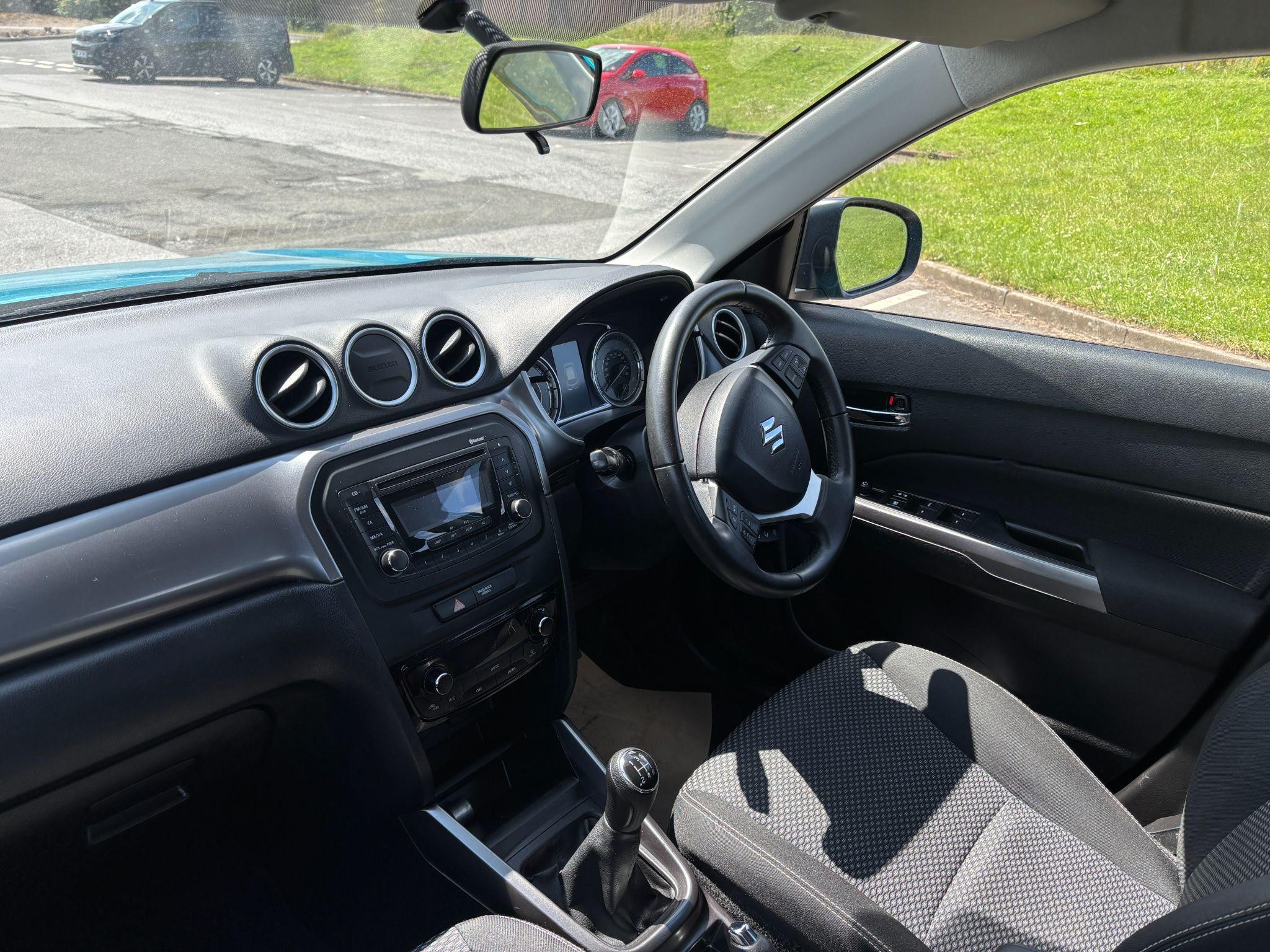 Suzuki Vitara Image 15