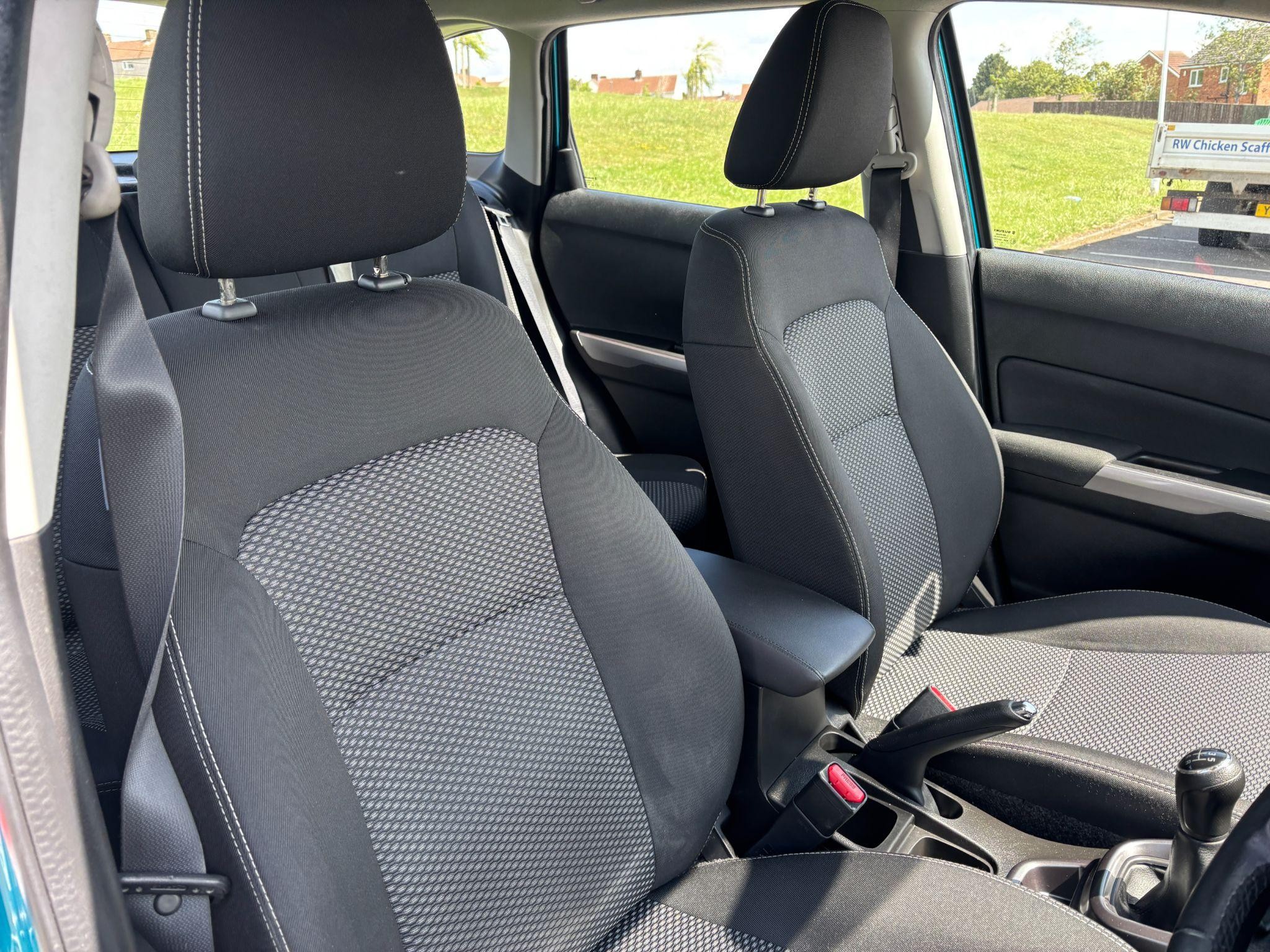 Suzuki Vitara Image 18