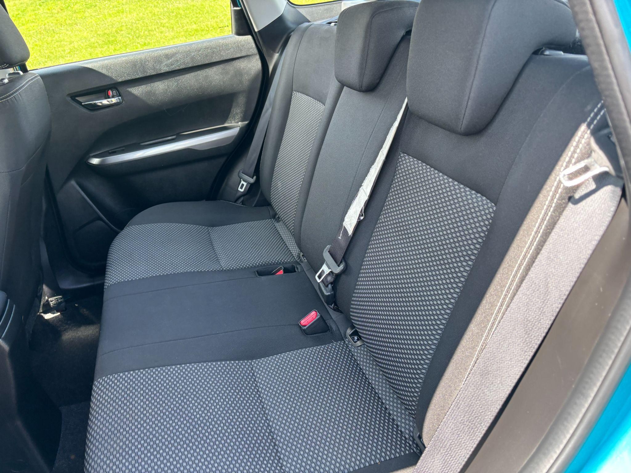 Suzuki Vitara Image 21