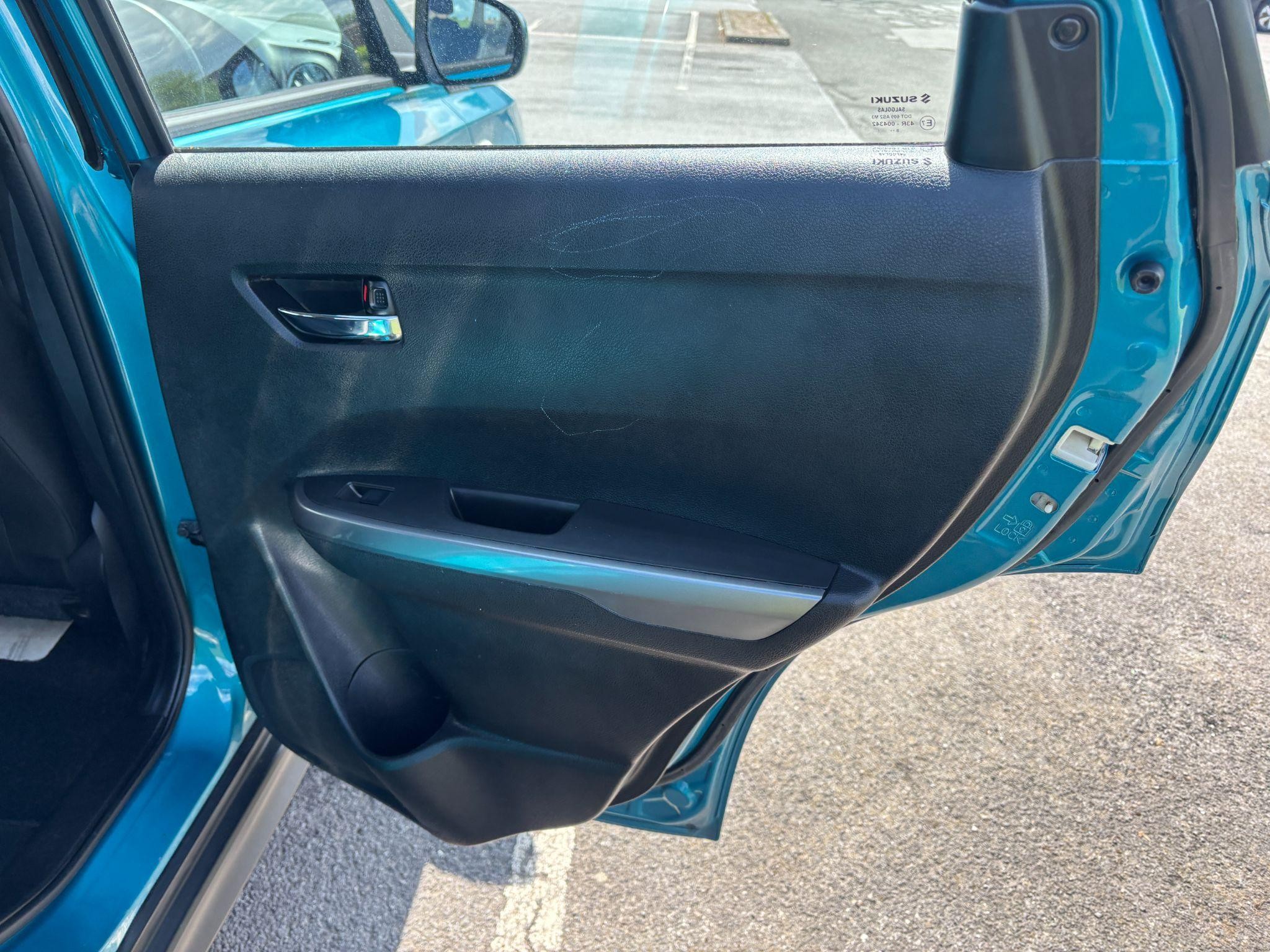 Suzuki Vitara Image 32