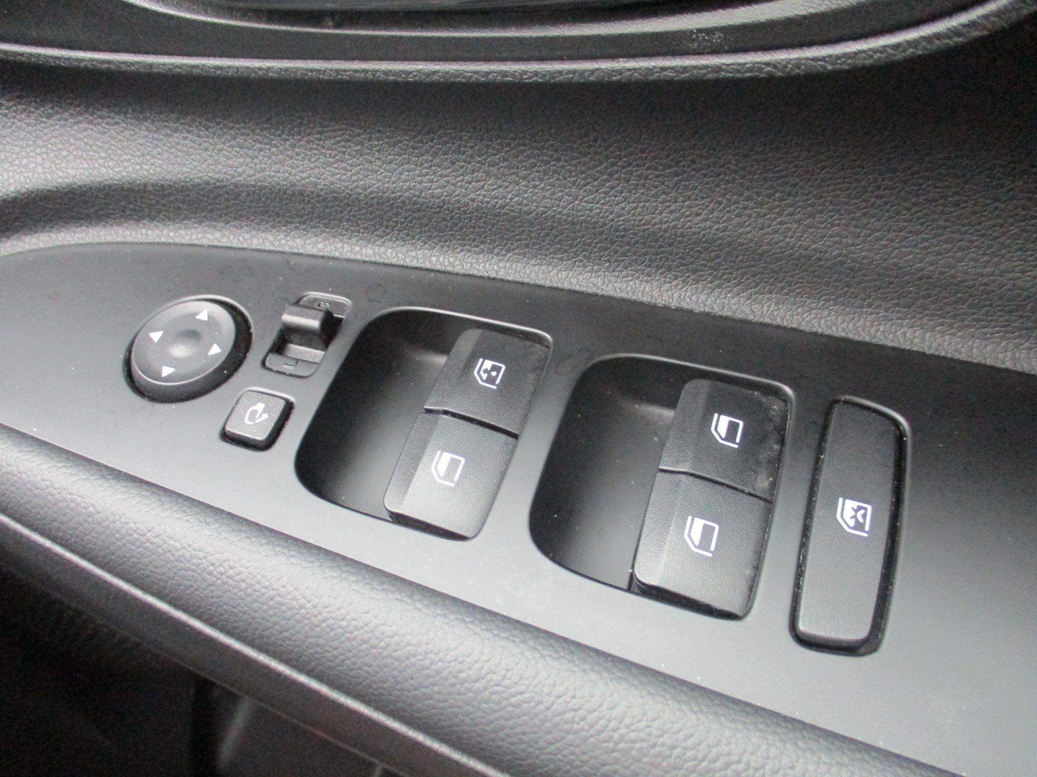 Hyundai BAYON Image 16