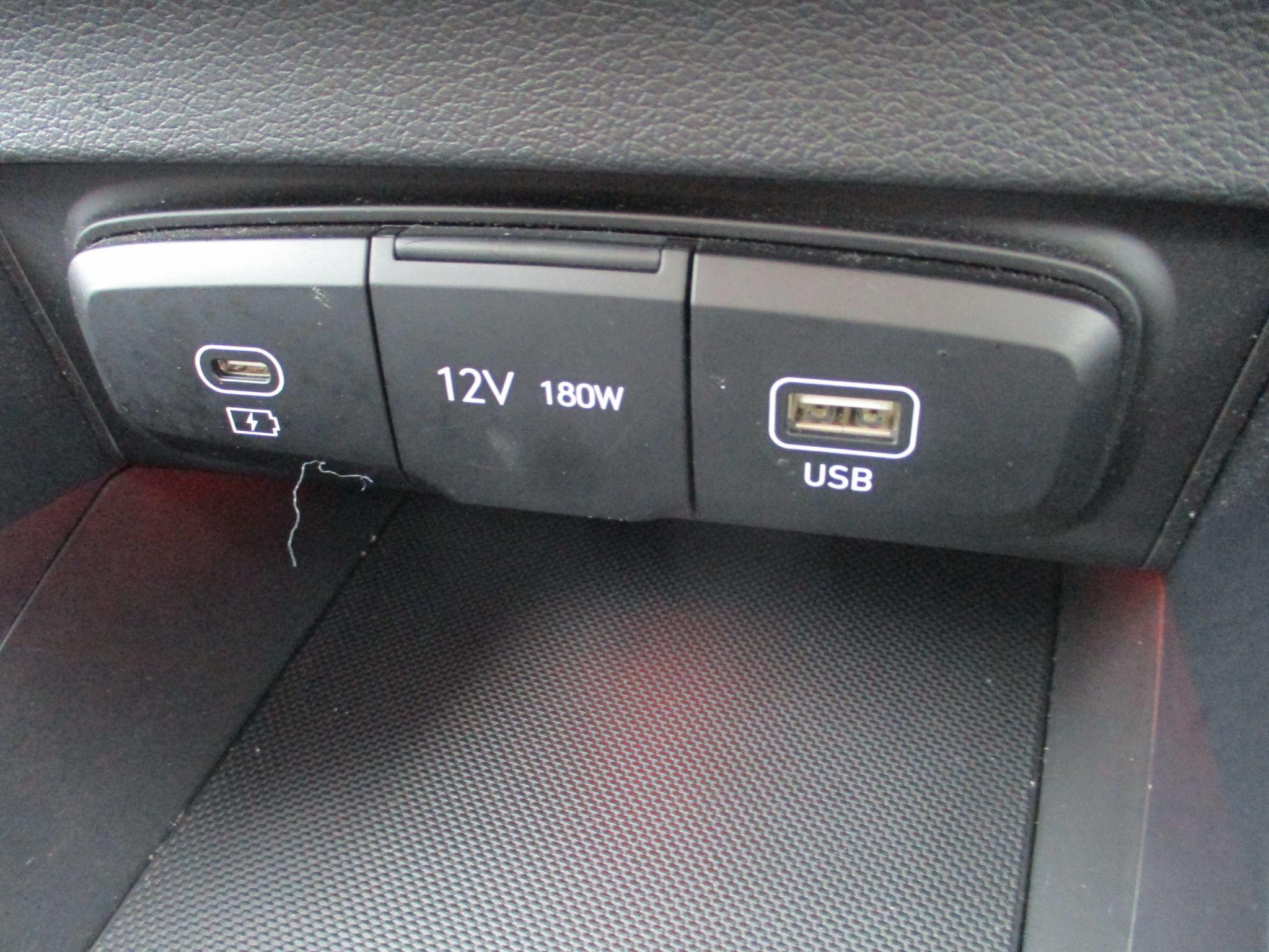 Hyundai BAYON Image 19