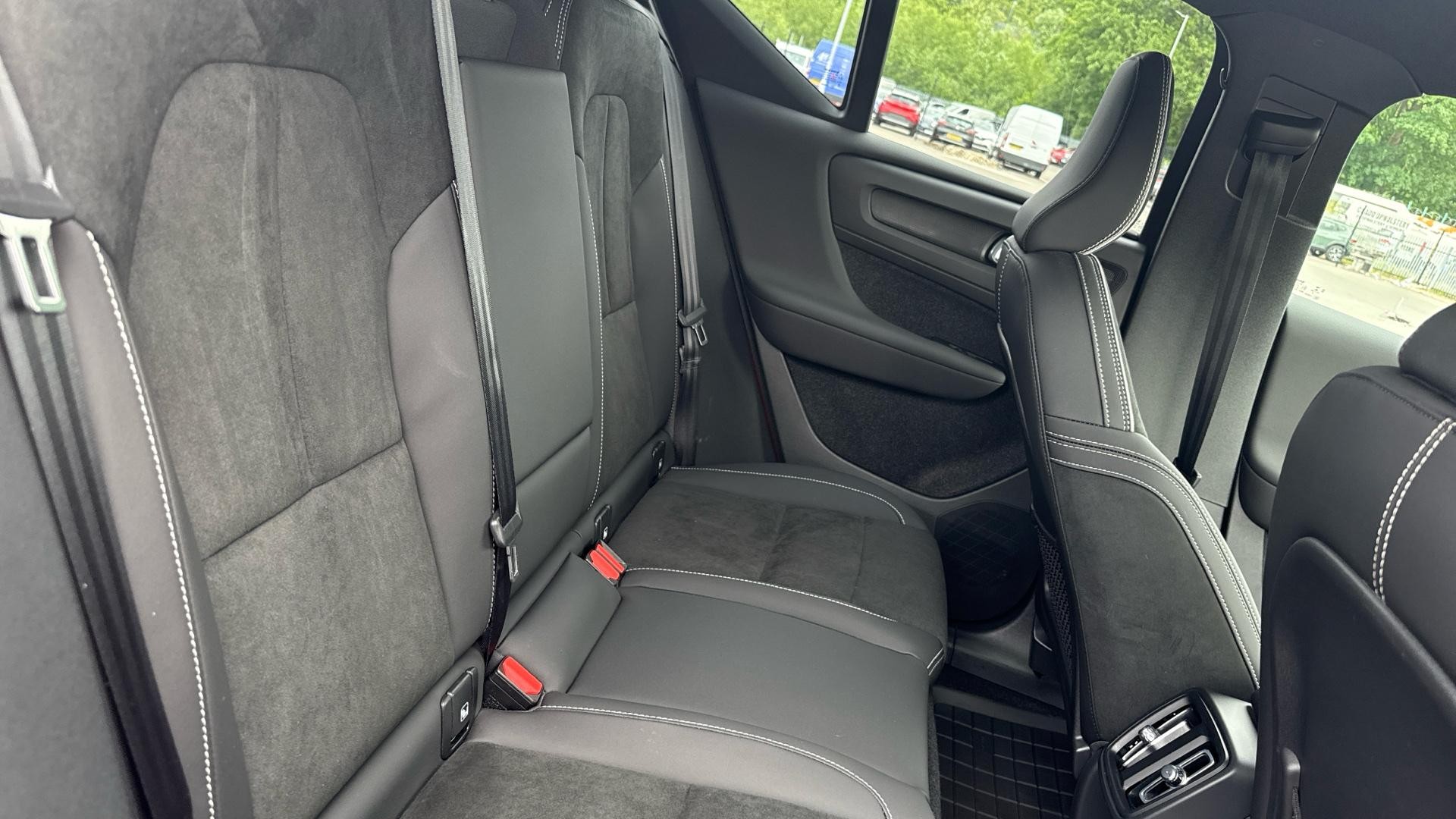 Volvo XC40 Image 6