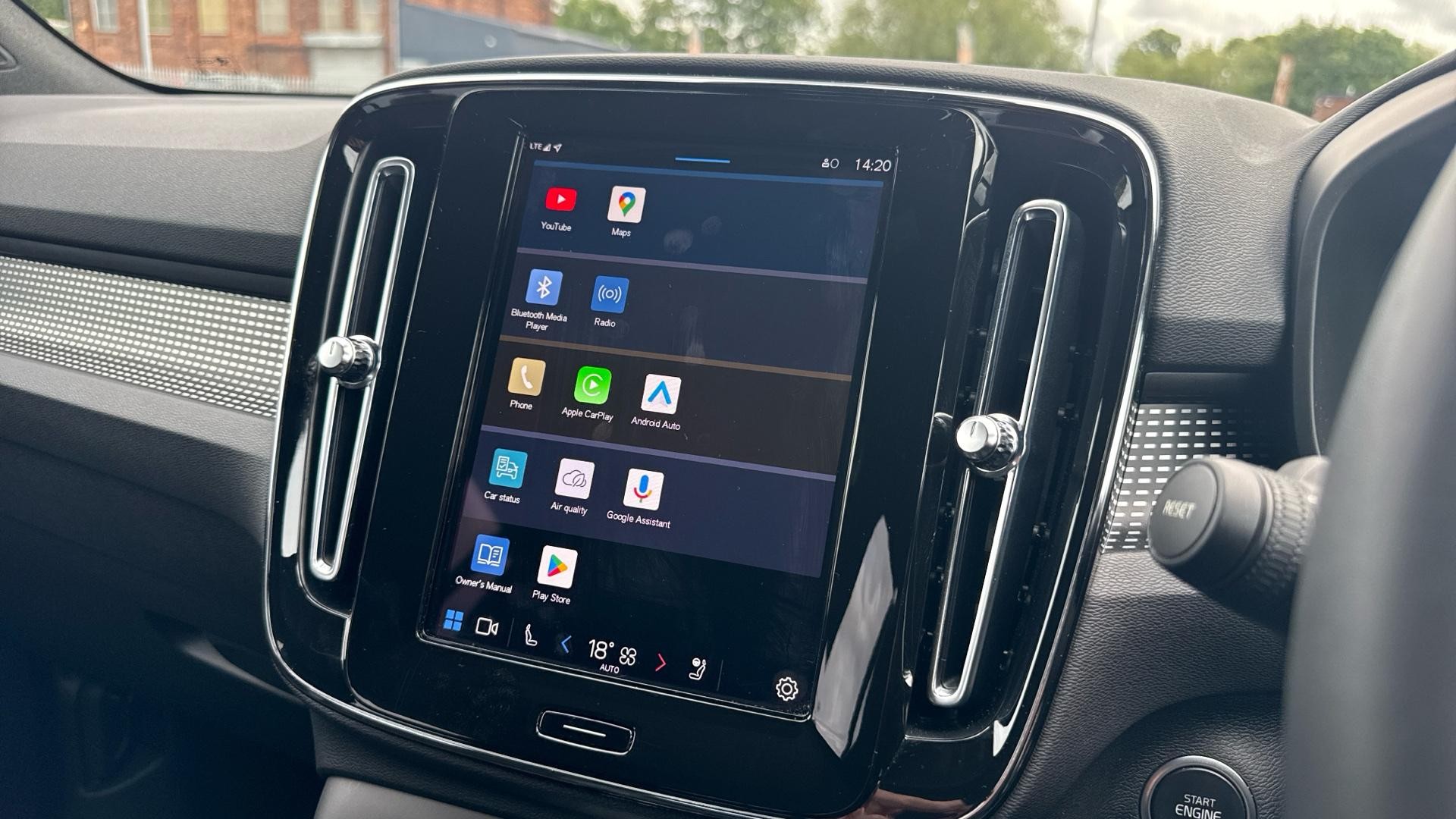 Volvo XC40 Image 12