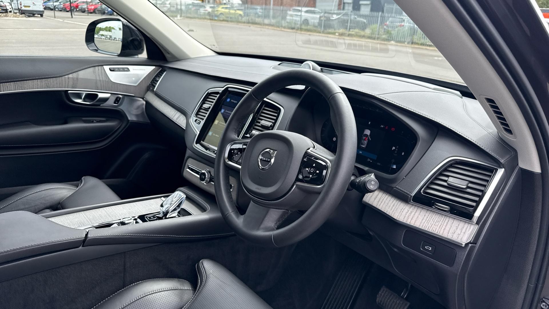 Volvo XC90 Image 9