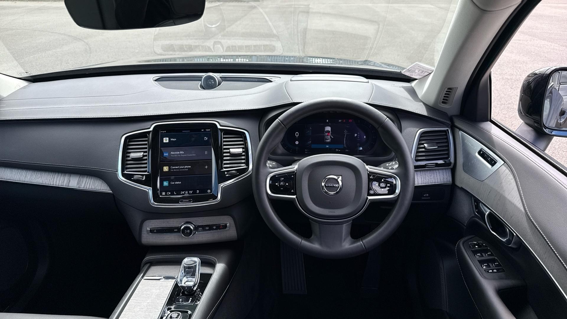 Volvo XC90 Image 10