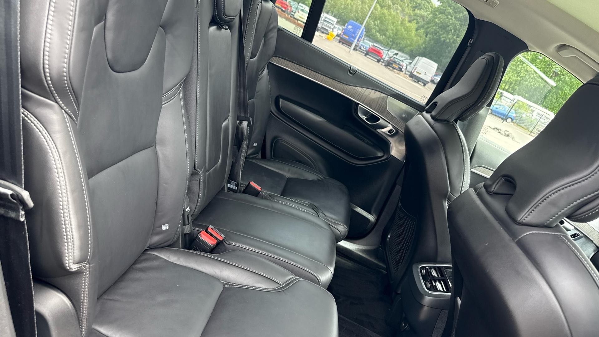 Volvo XC90 Image 14