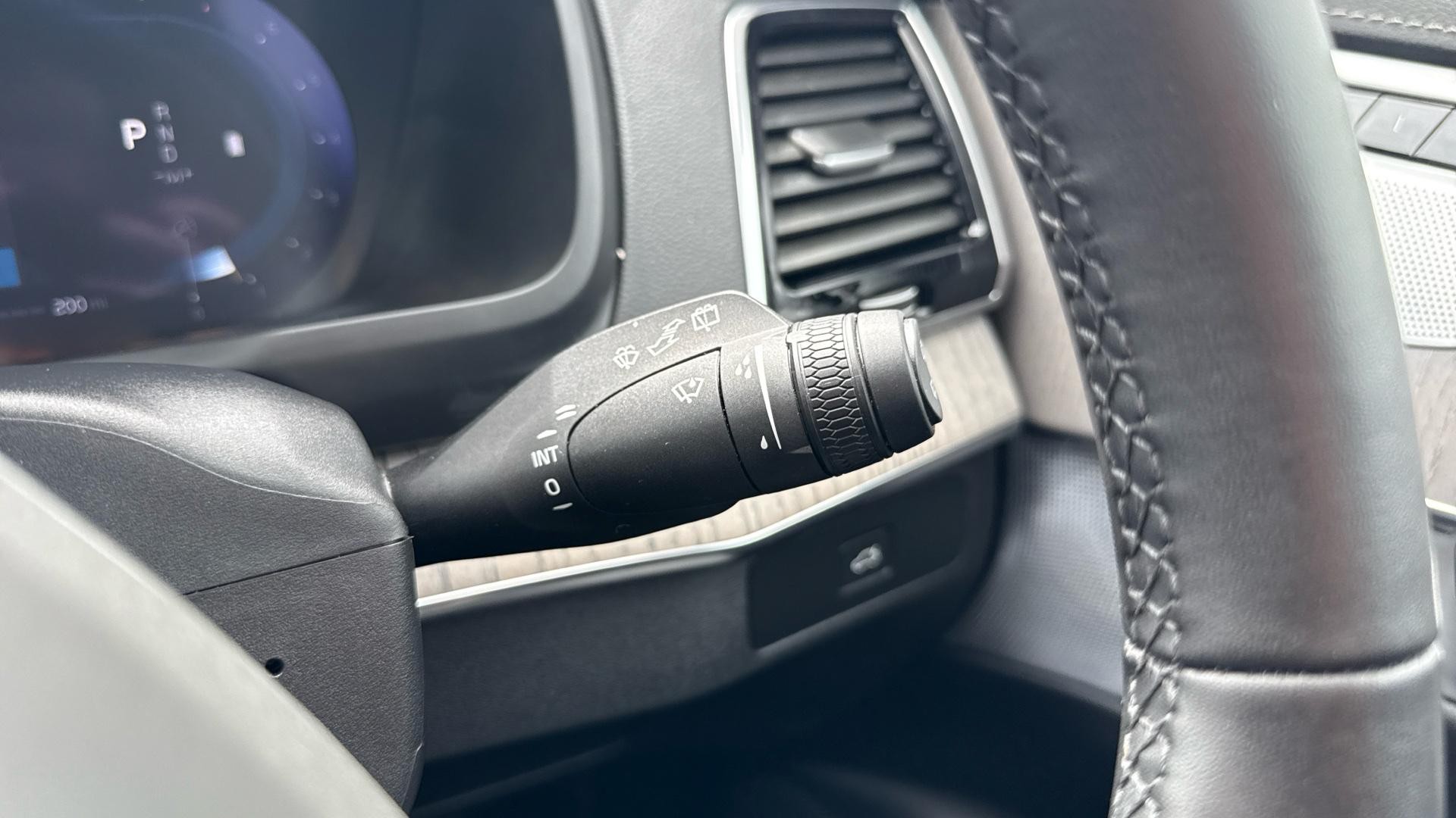 Volvo XC90 Image 16