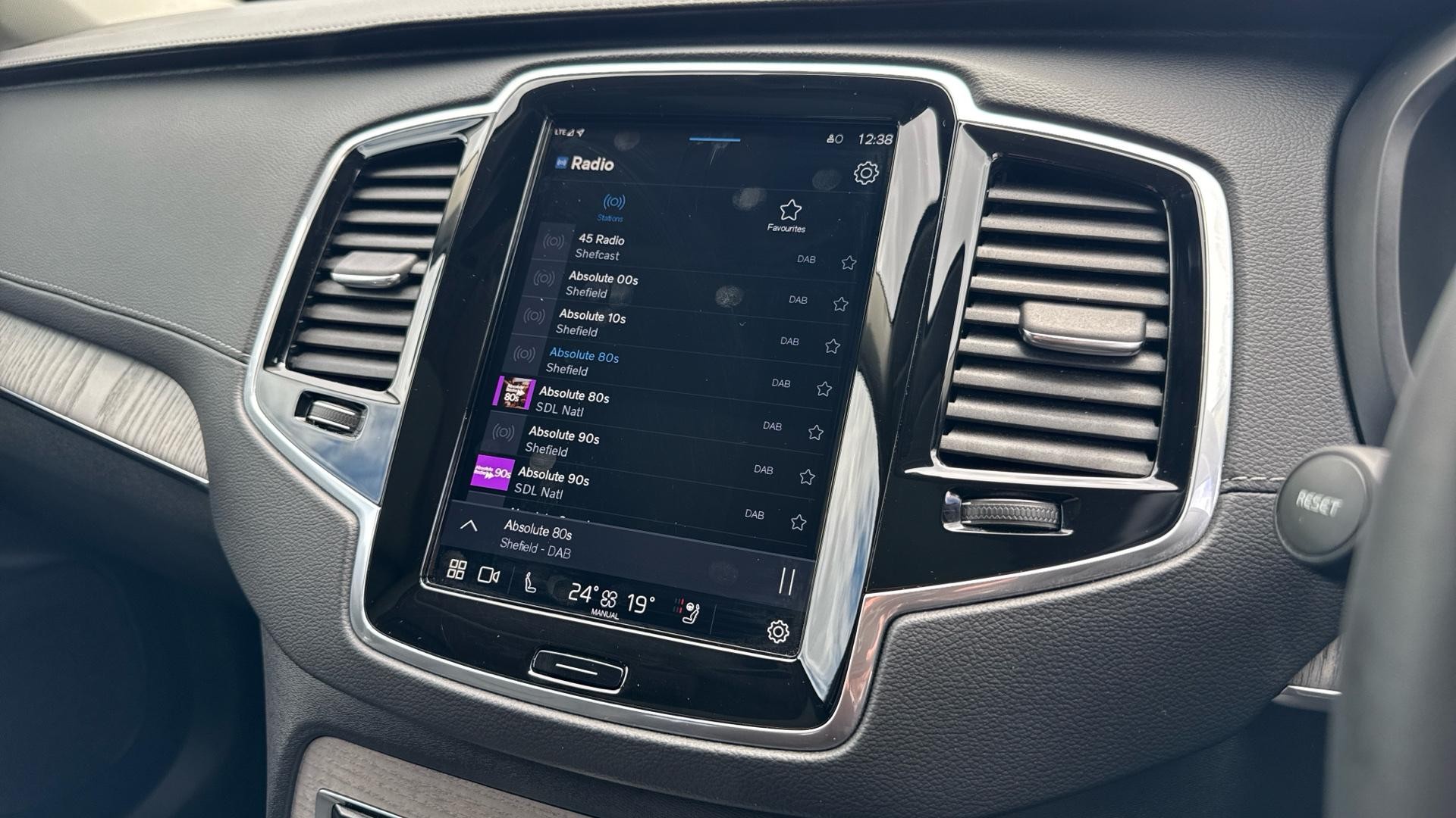 Volvo XC90 Image 23