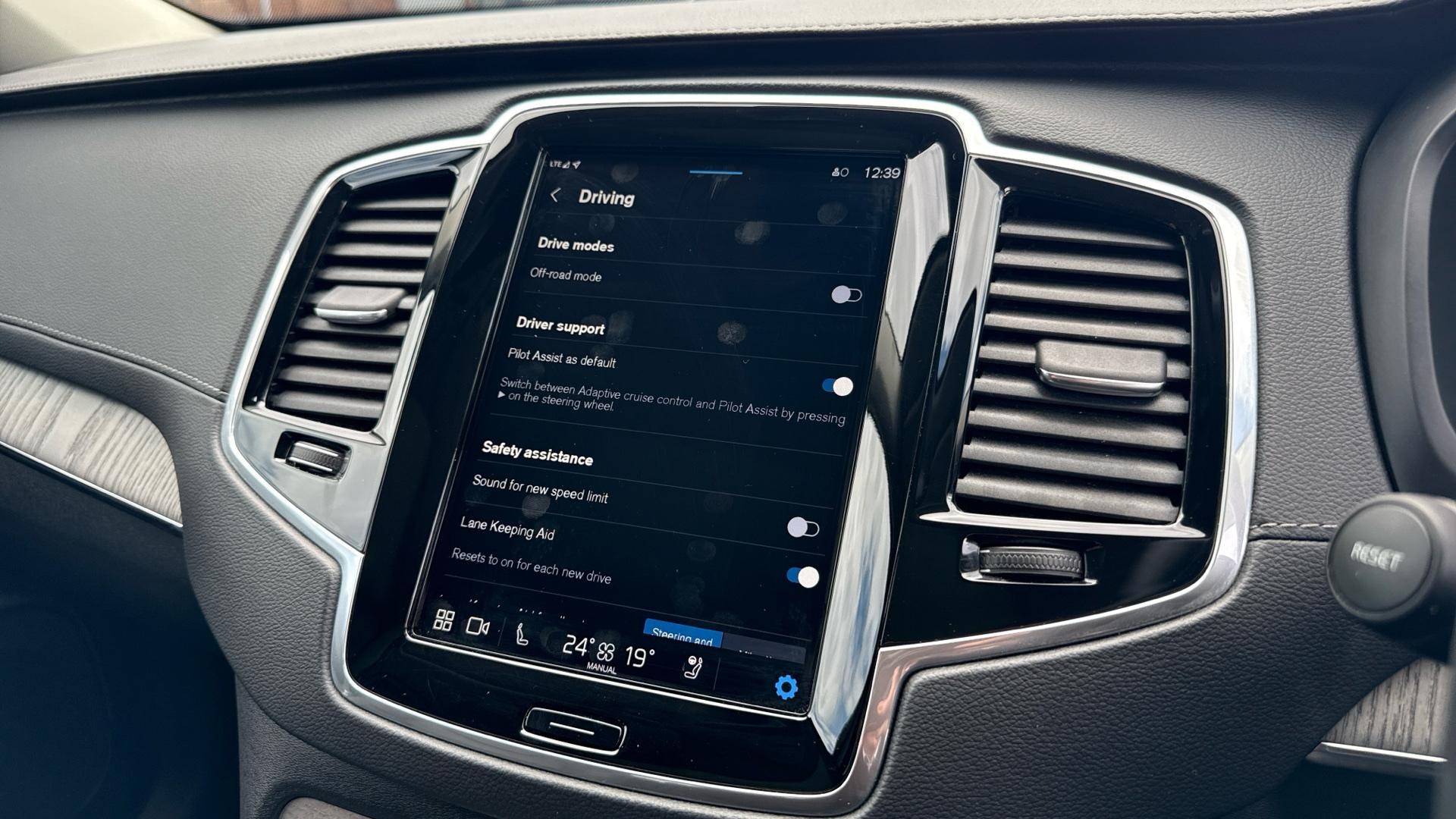 Volvo XC90 Image 30